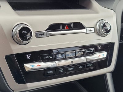 2021 Ford Explorer Base
