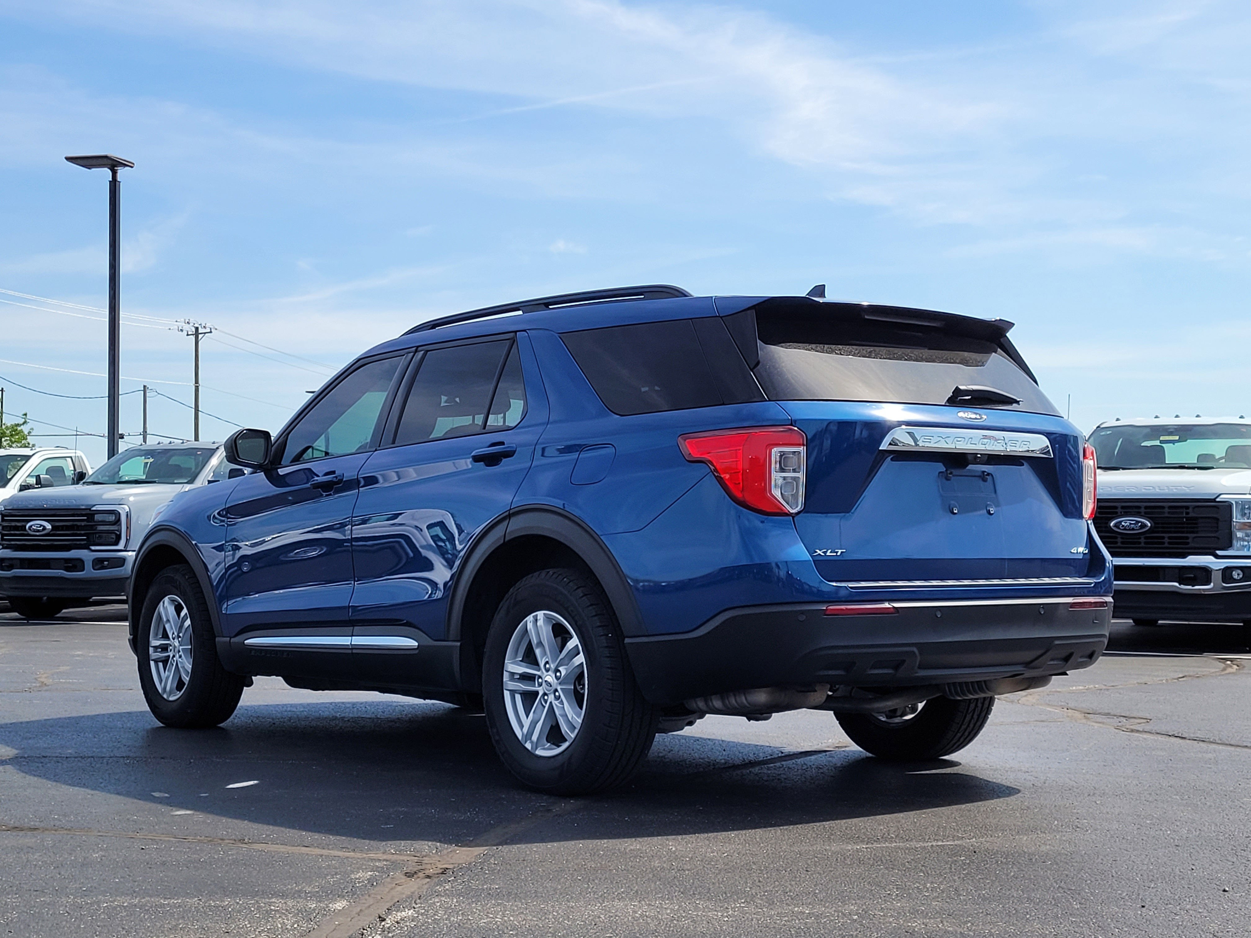 2023 Ford Explorer XLT