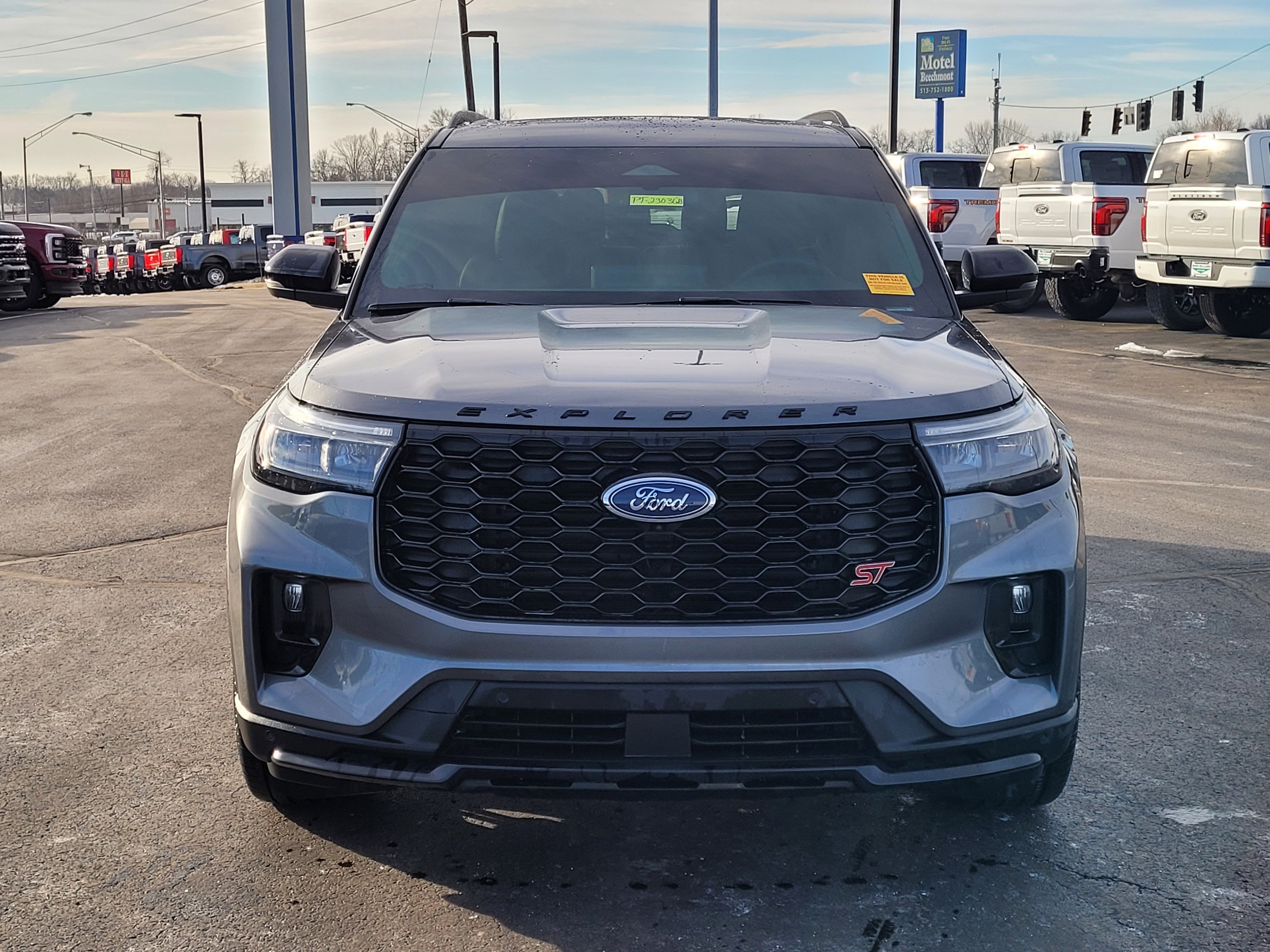 2025 Ford Explorer ST