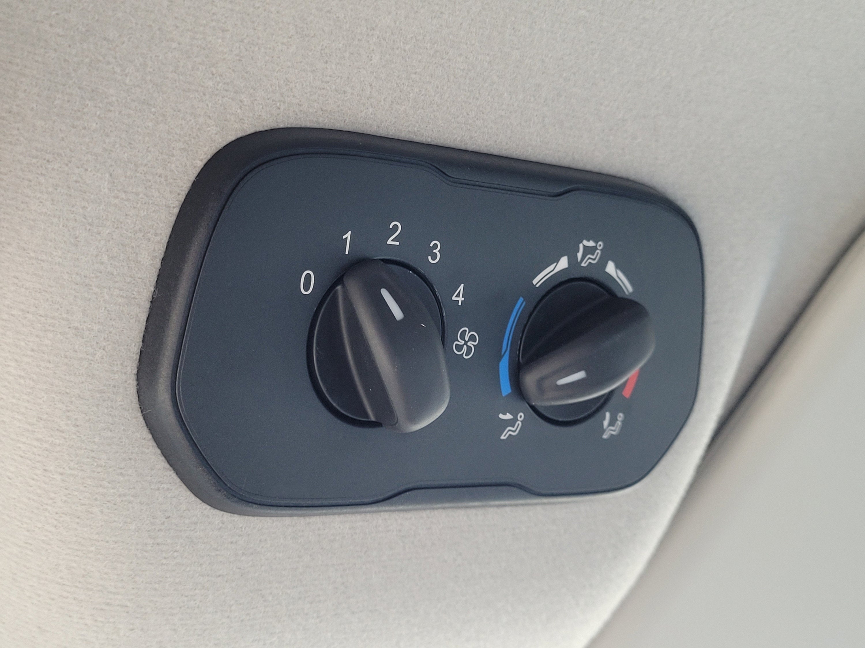 2019 Ford Transit-150 XL