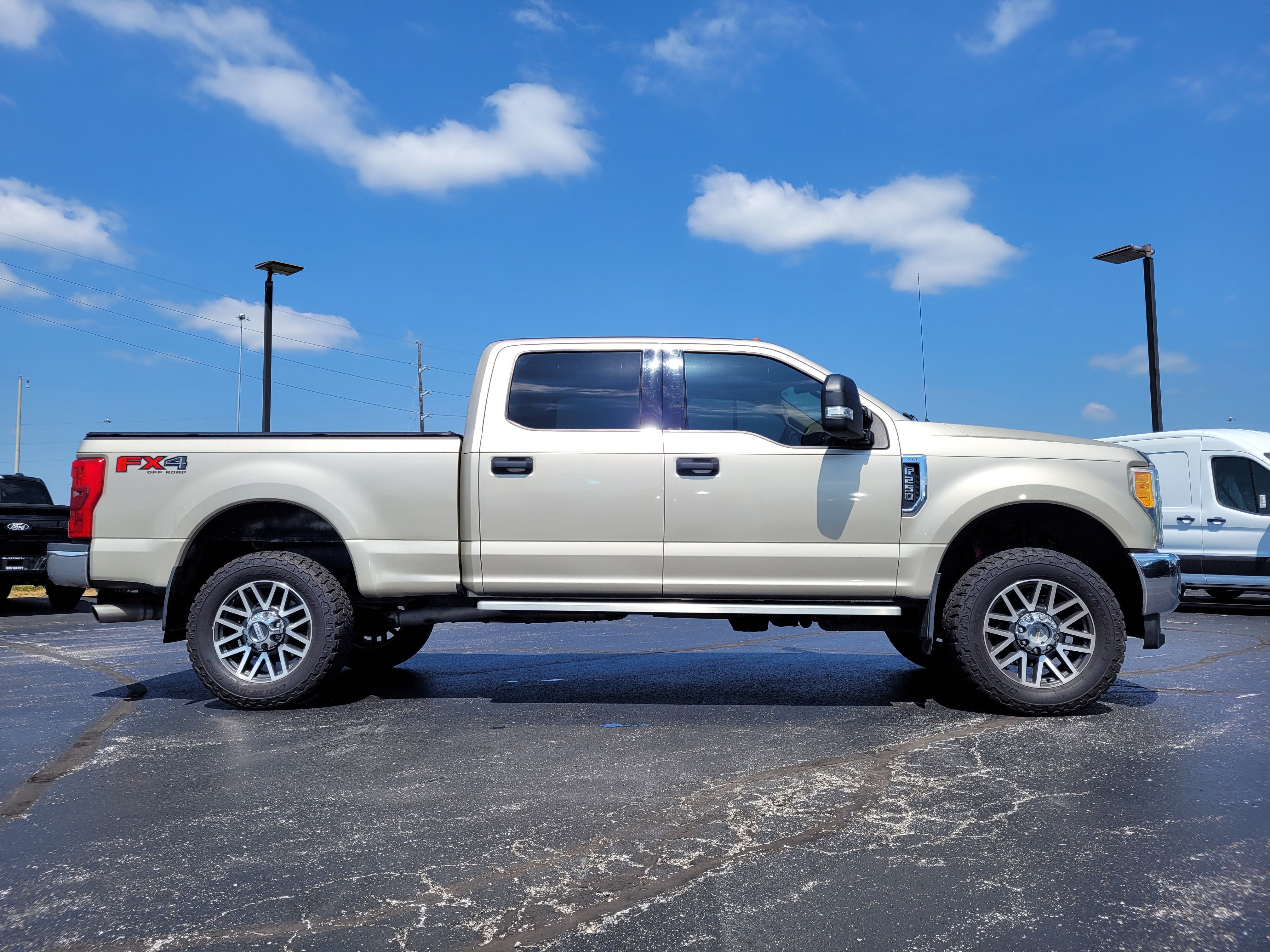 2017 Ford F-250SD XLT