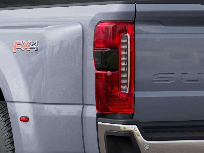 2027 Ford F-350SD Lariat DRW