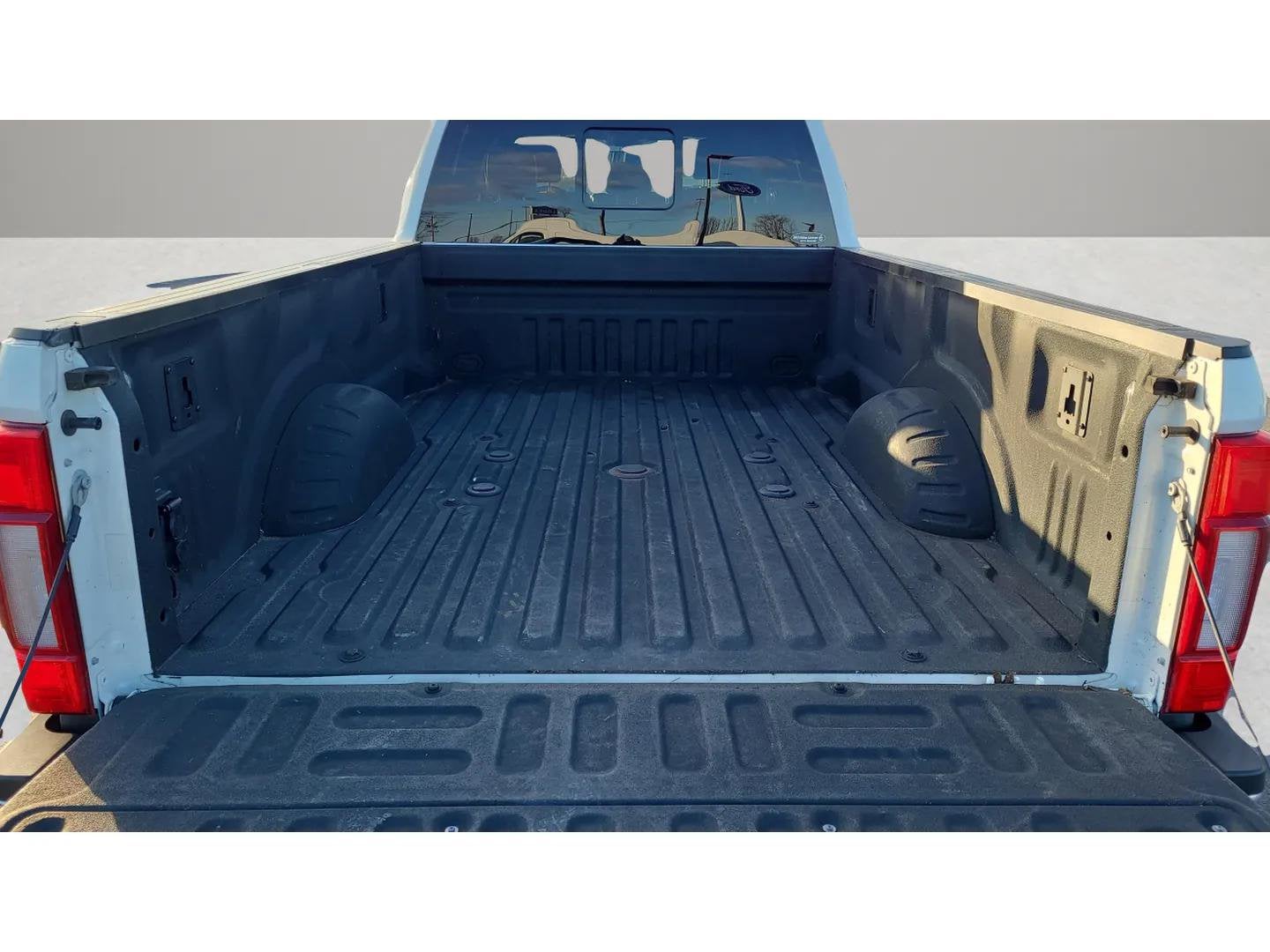 2022 Ford F-350SD Lariat DRW