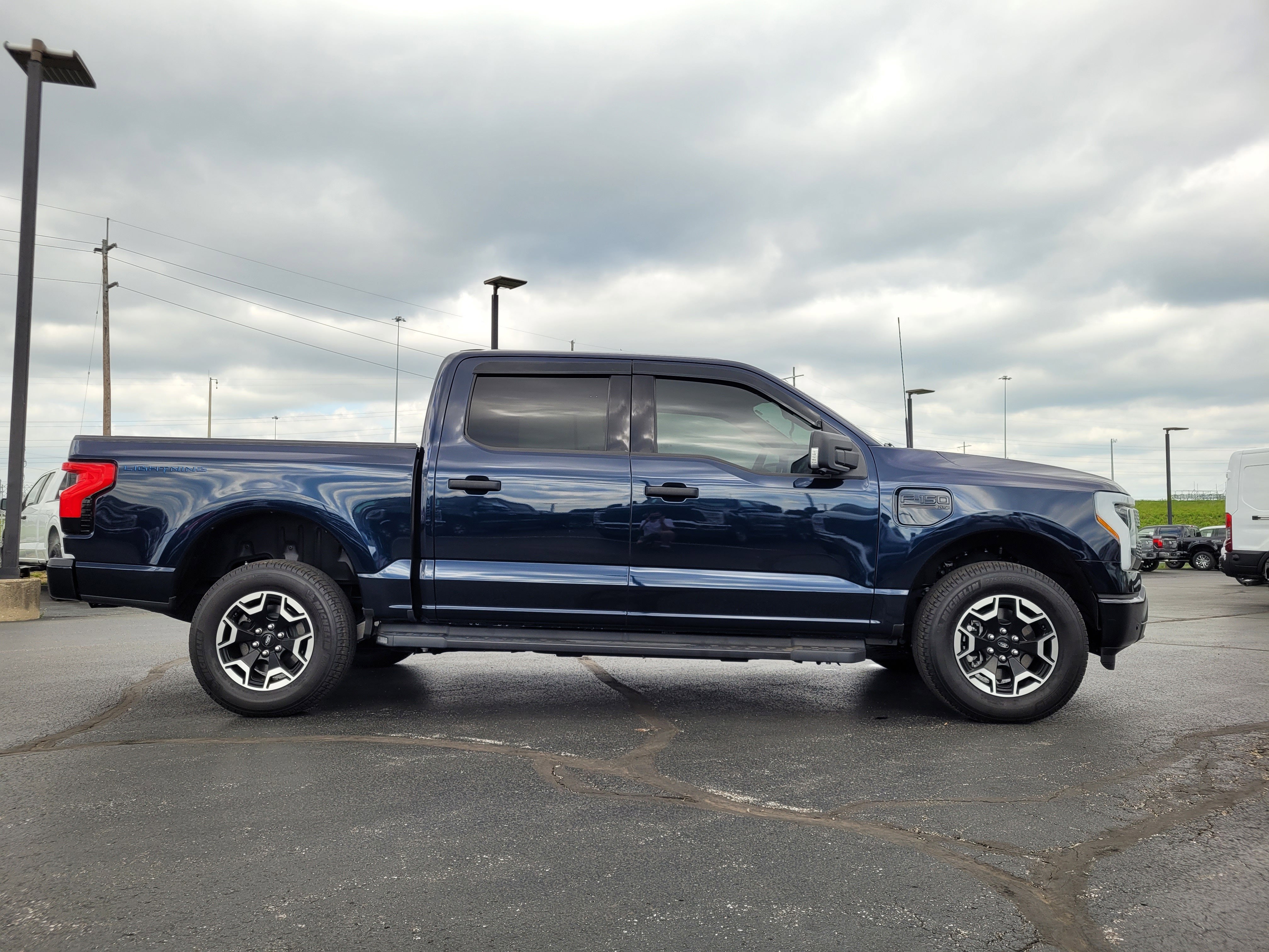 2023 Ford F-150 Lightning XLT