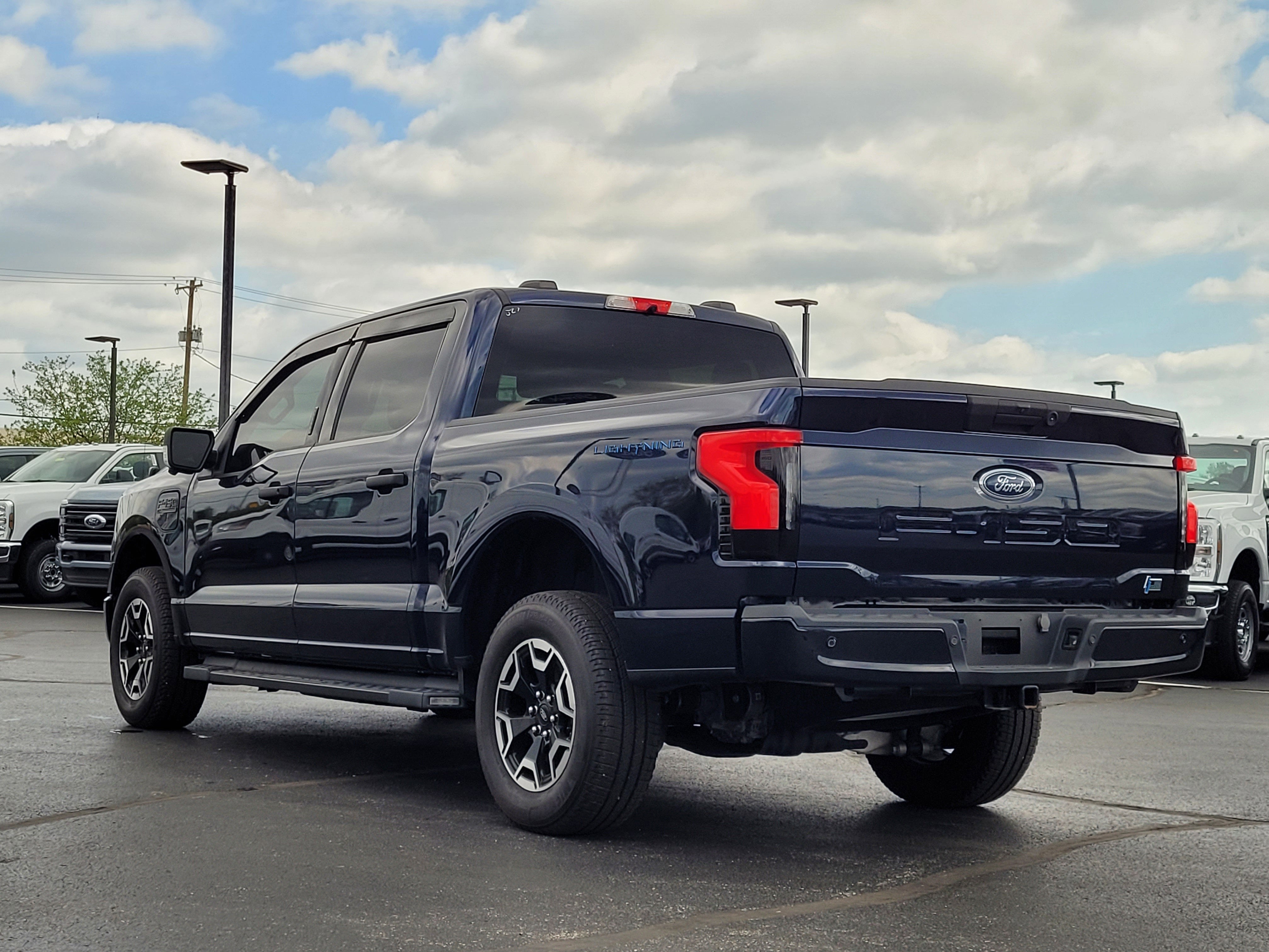 2023 Ford F-150 Lightning XLT