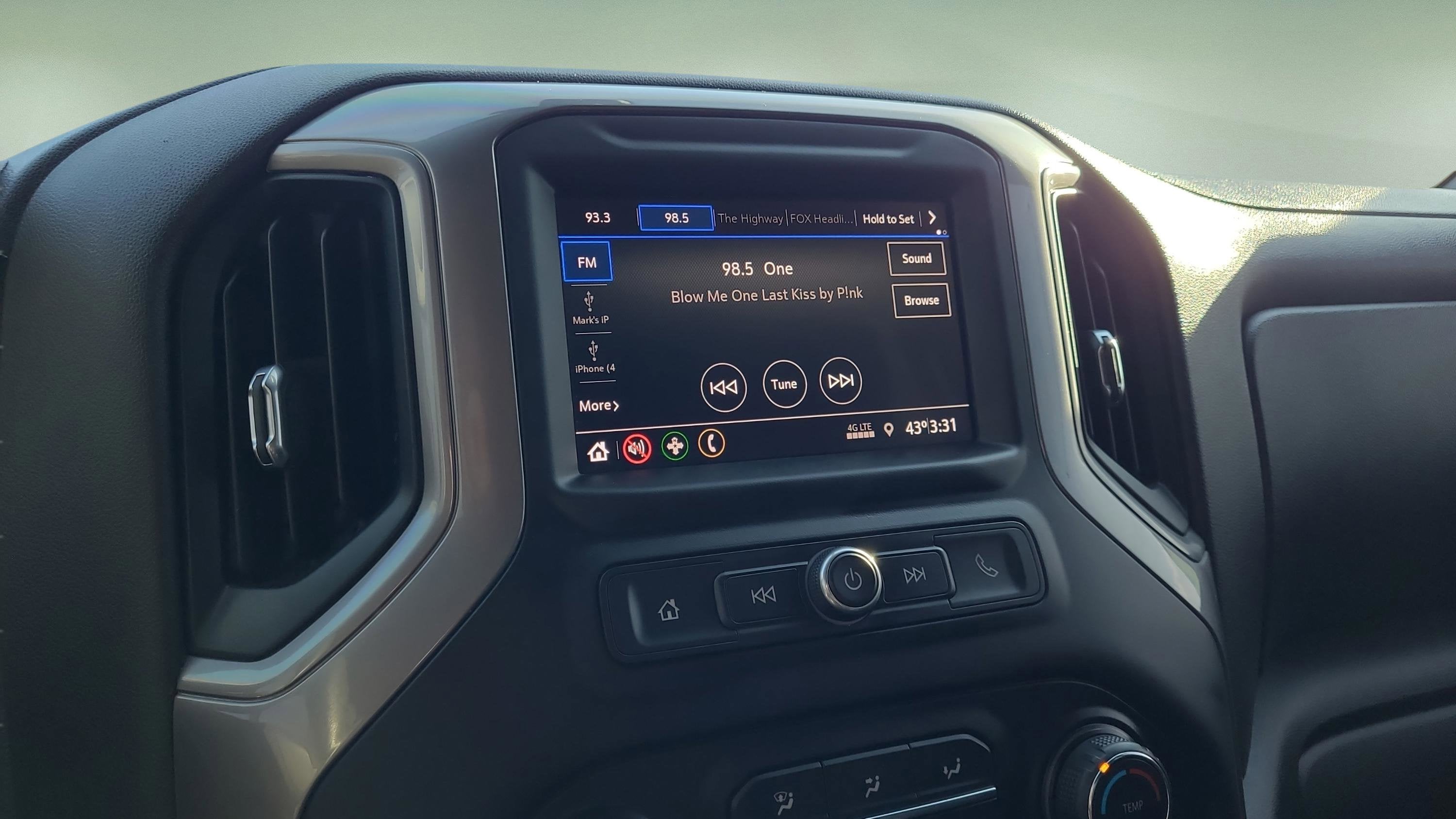 2020 Chevrolet Silverado 1500 Custom