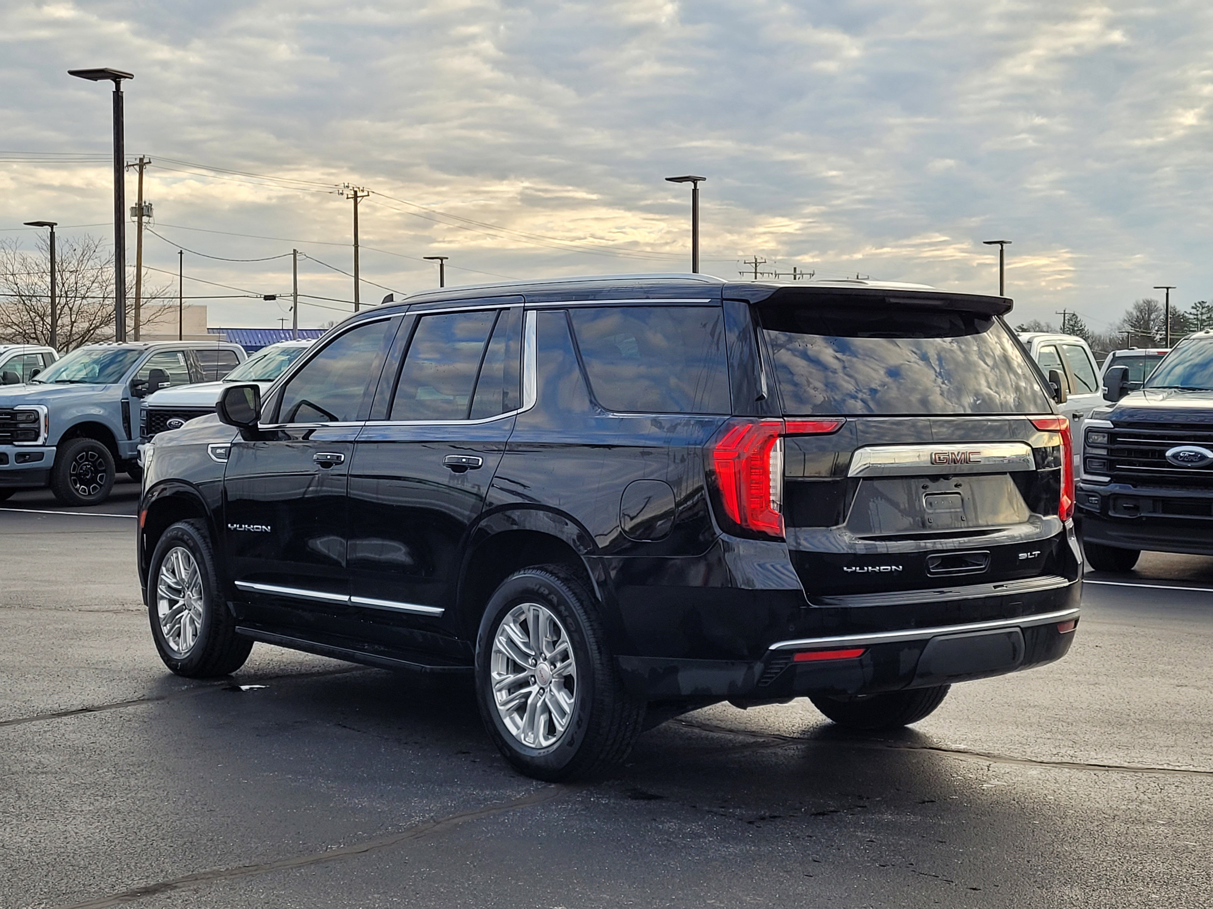 2021 GMC Yukon SLT