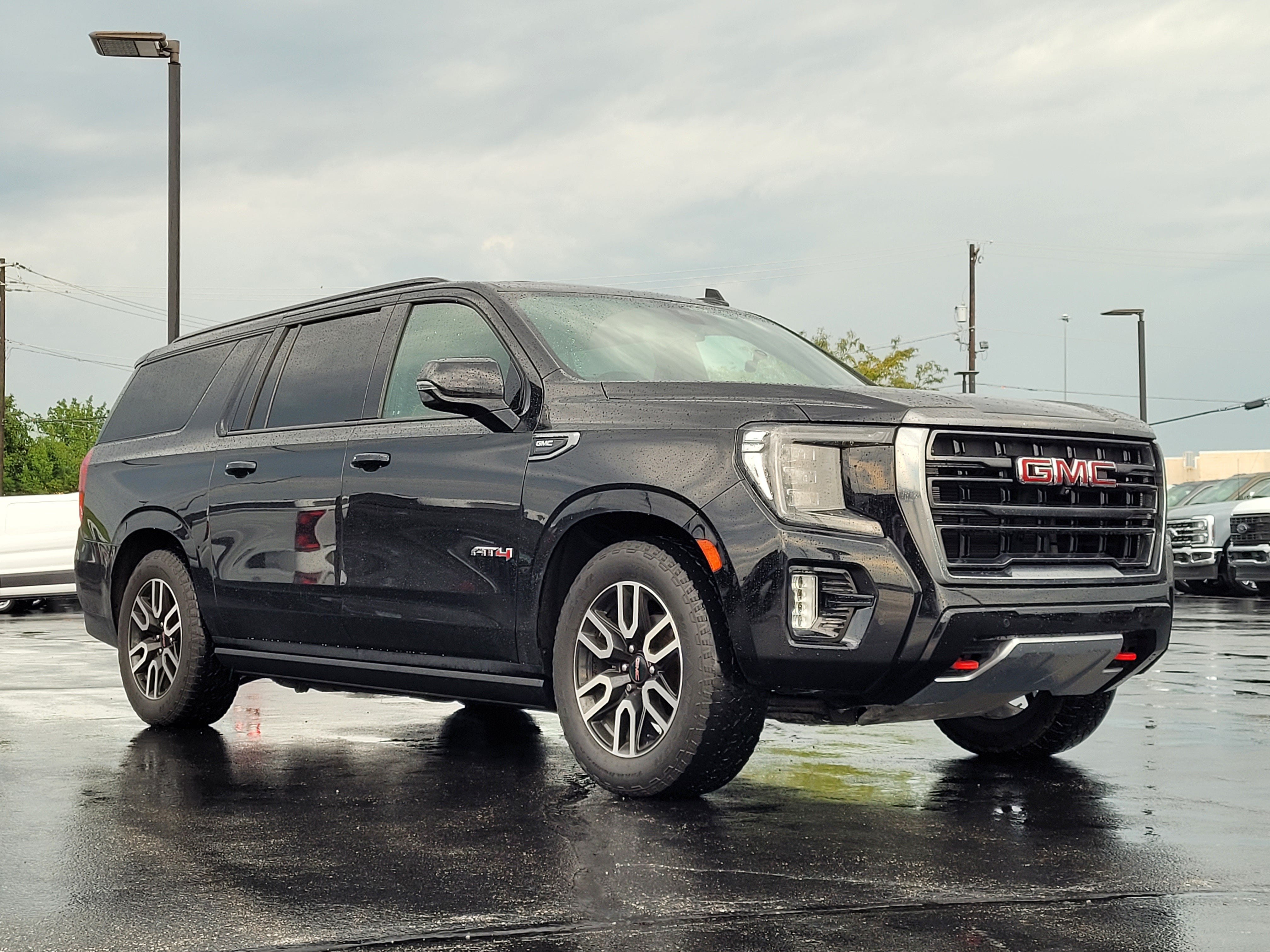2021 GMC Yukon XL AT4