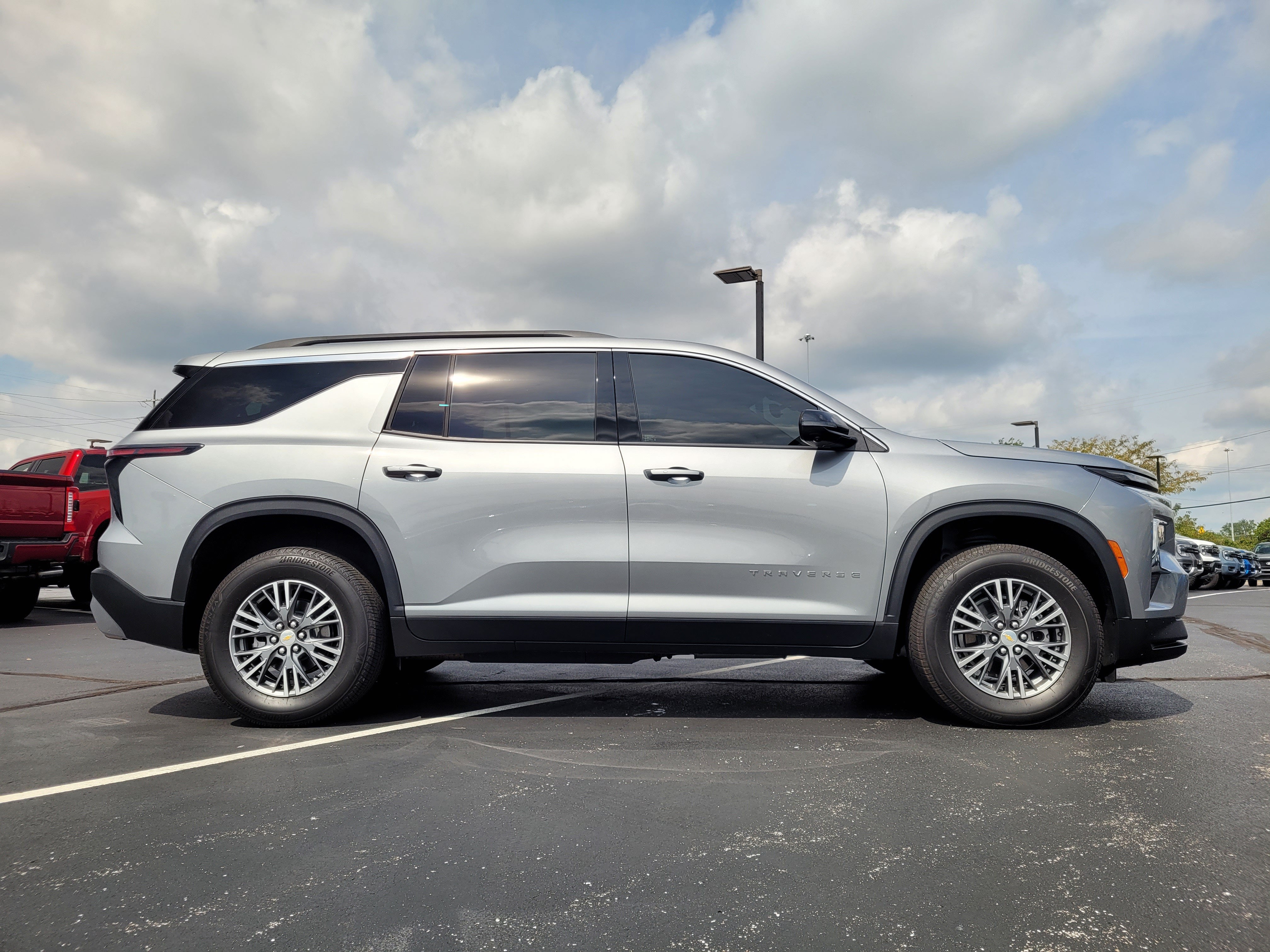 2025 Chevrolet Traverse LT 1LT