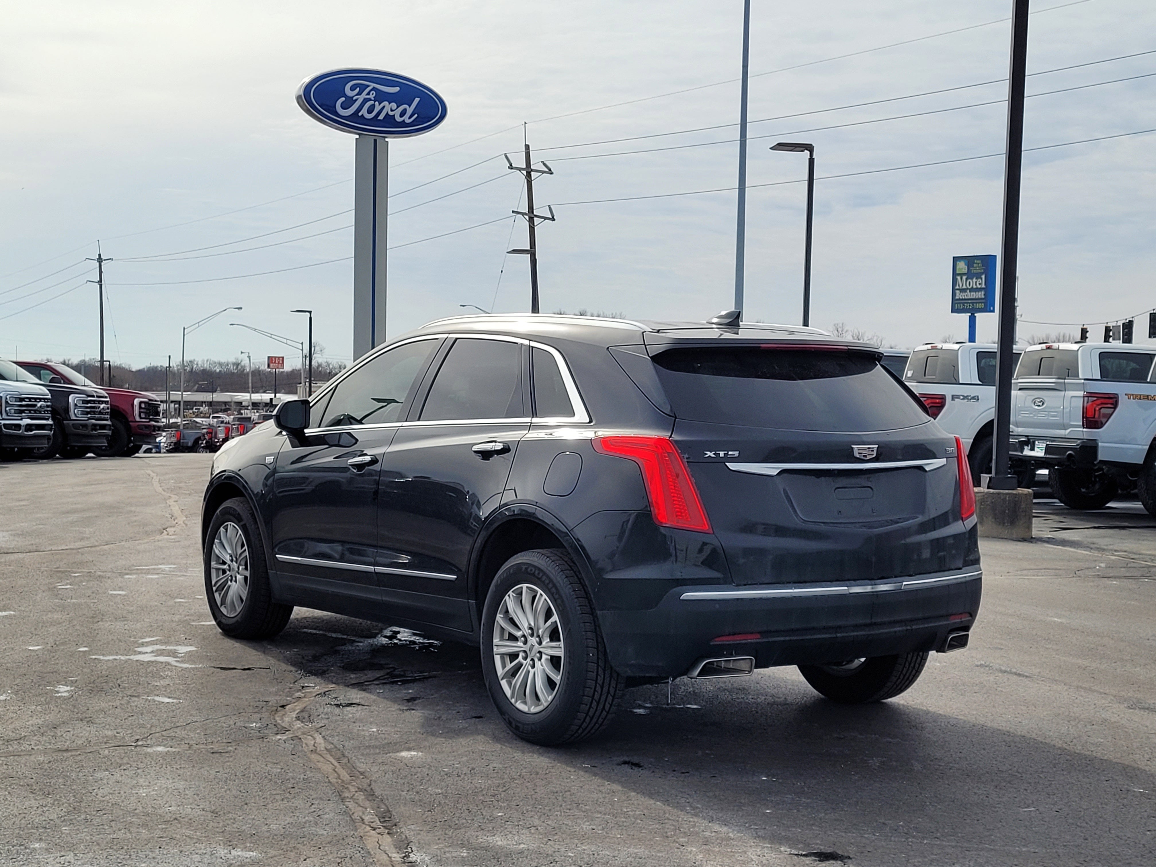 2017 Cadillac XT5 Base