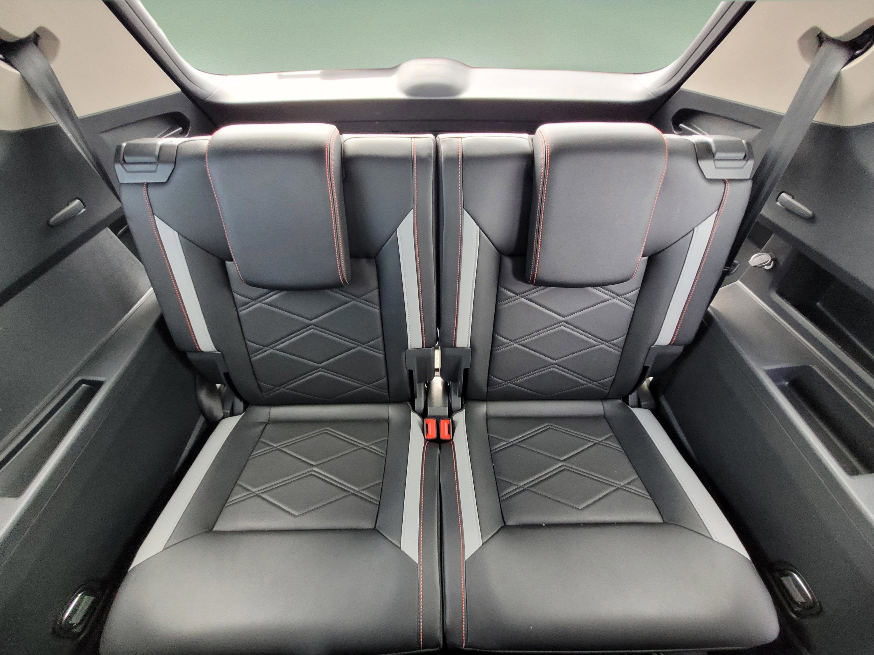 2024 Volkswagen Atlas 2.0T Peak Edition SE w/Technology