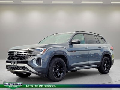 2024 Volkswagen Atlas 2.0T Peak Edition SE w/Technology