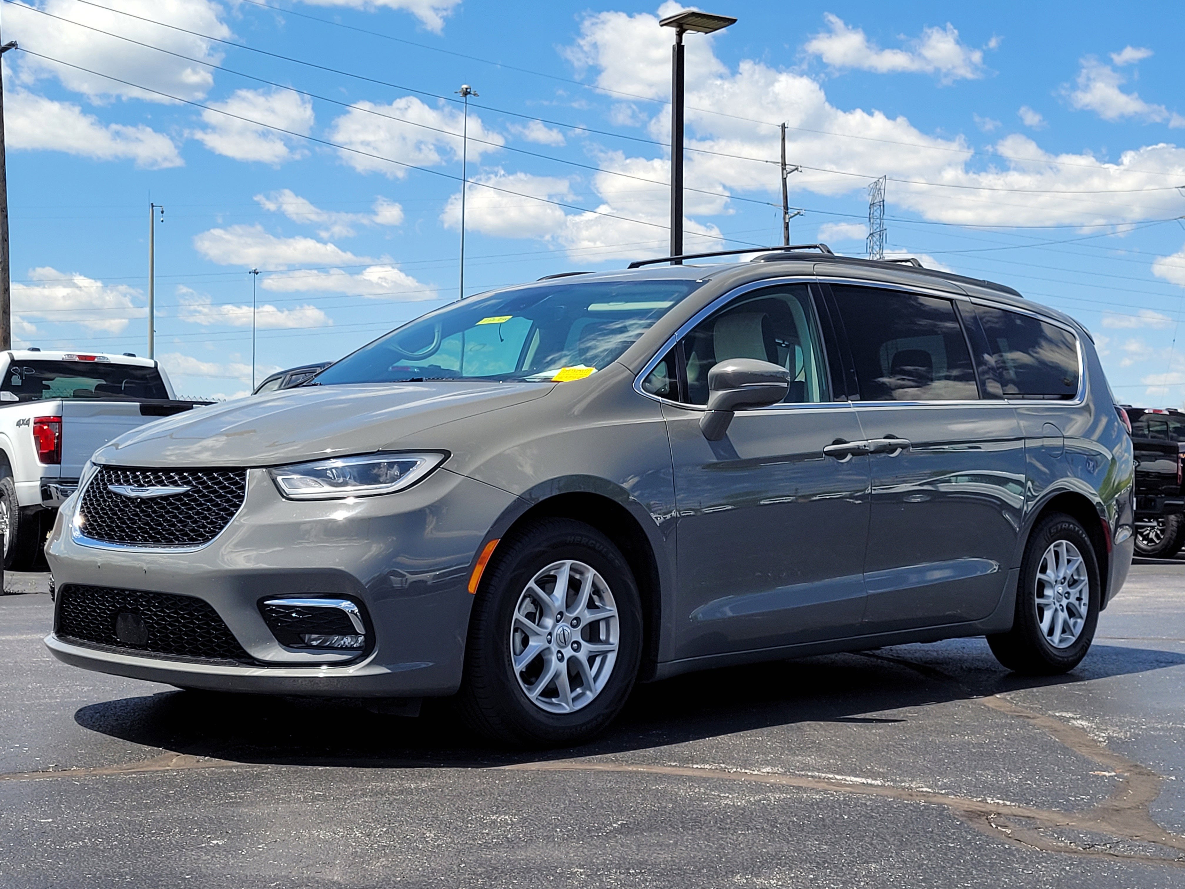 2022 Chrysler Pacifica Touring L