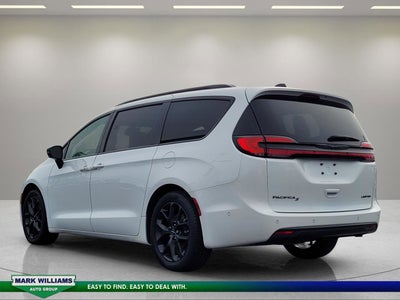 2024 Chrysler Pacifica Limited