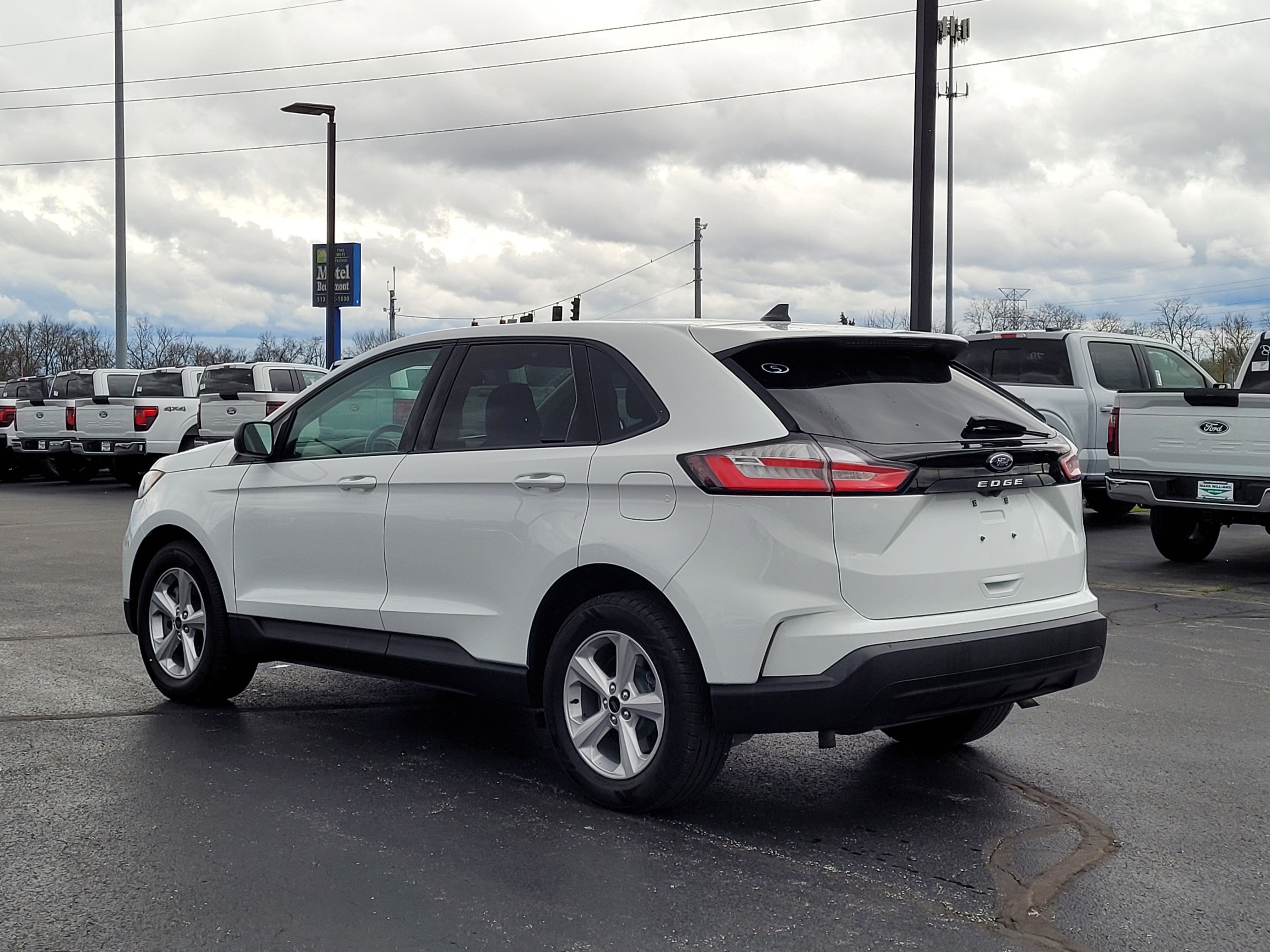 2024 Ford Edge SE