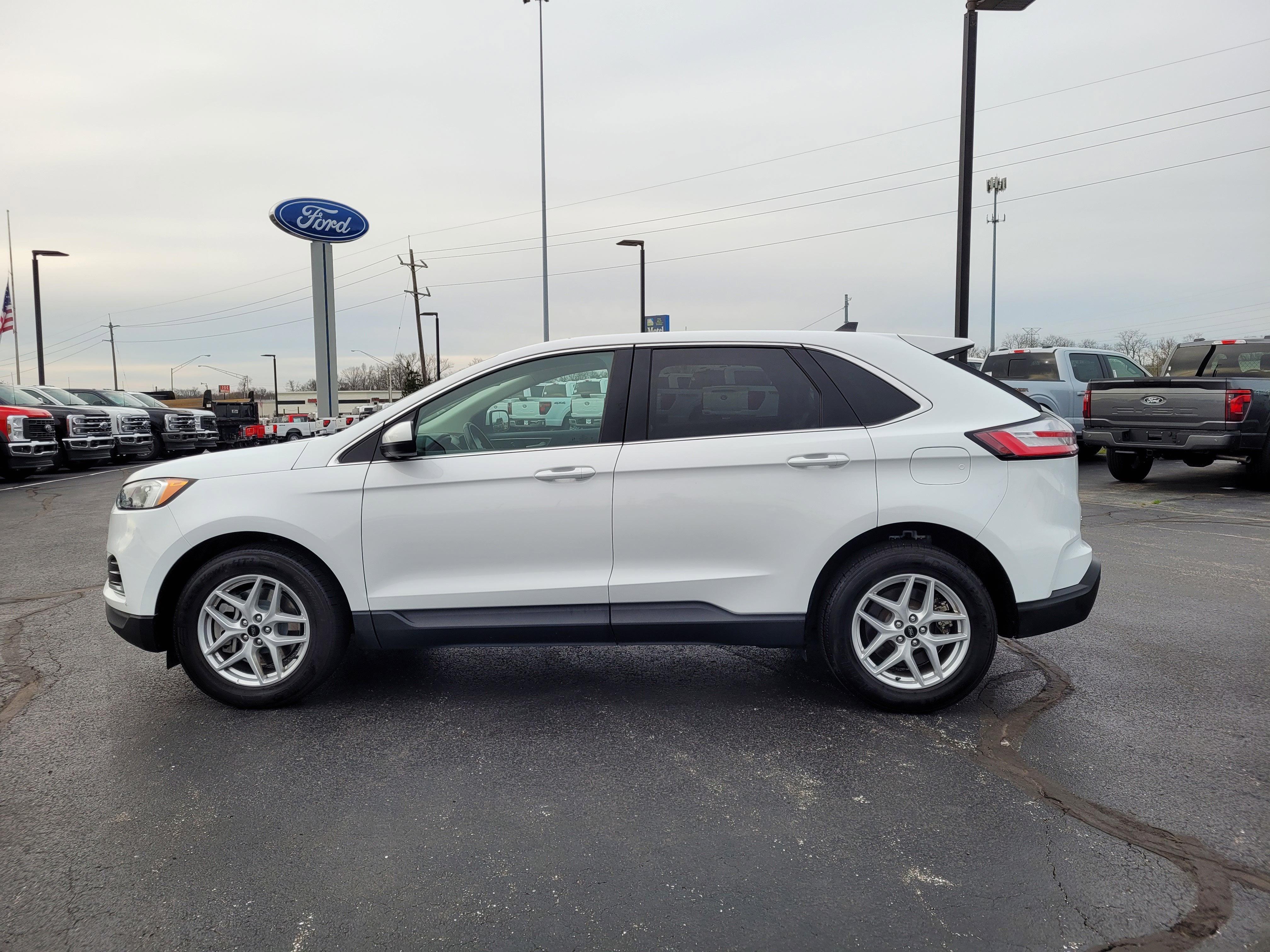 2024 Ford Edge SE