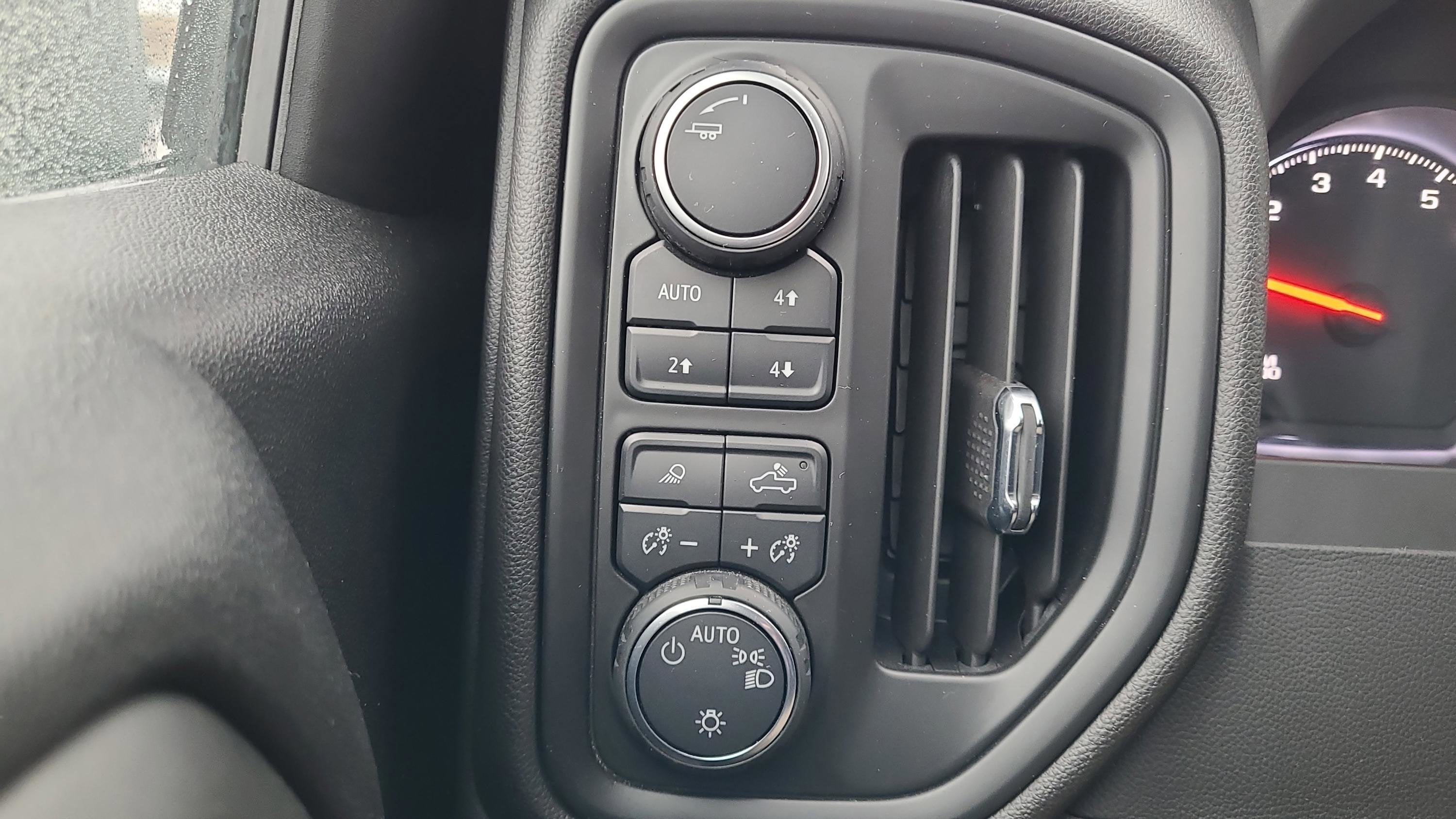 2023 Chevrolet Silverado 1500 WT