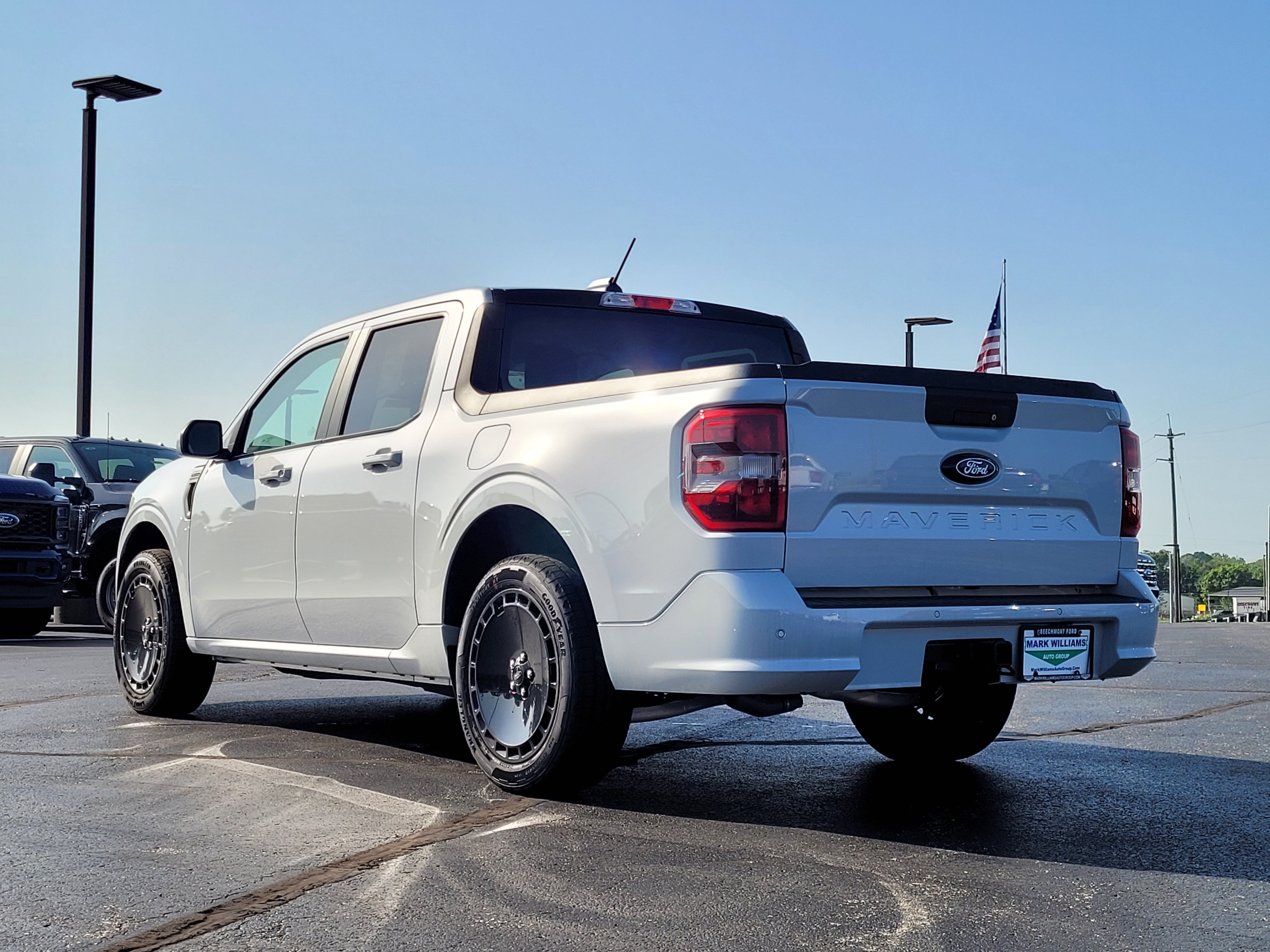 2026 Ford Maverick Lobo Standard