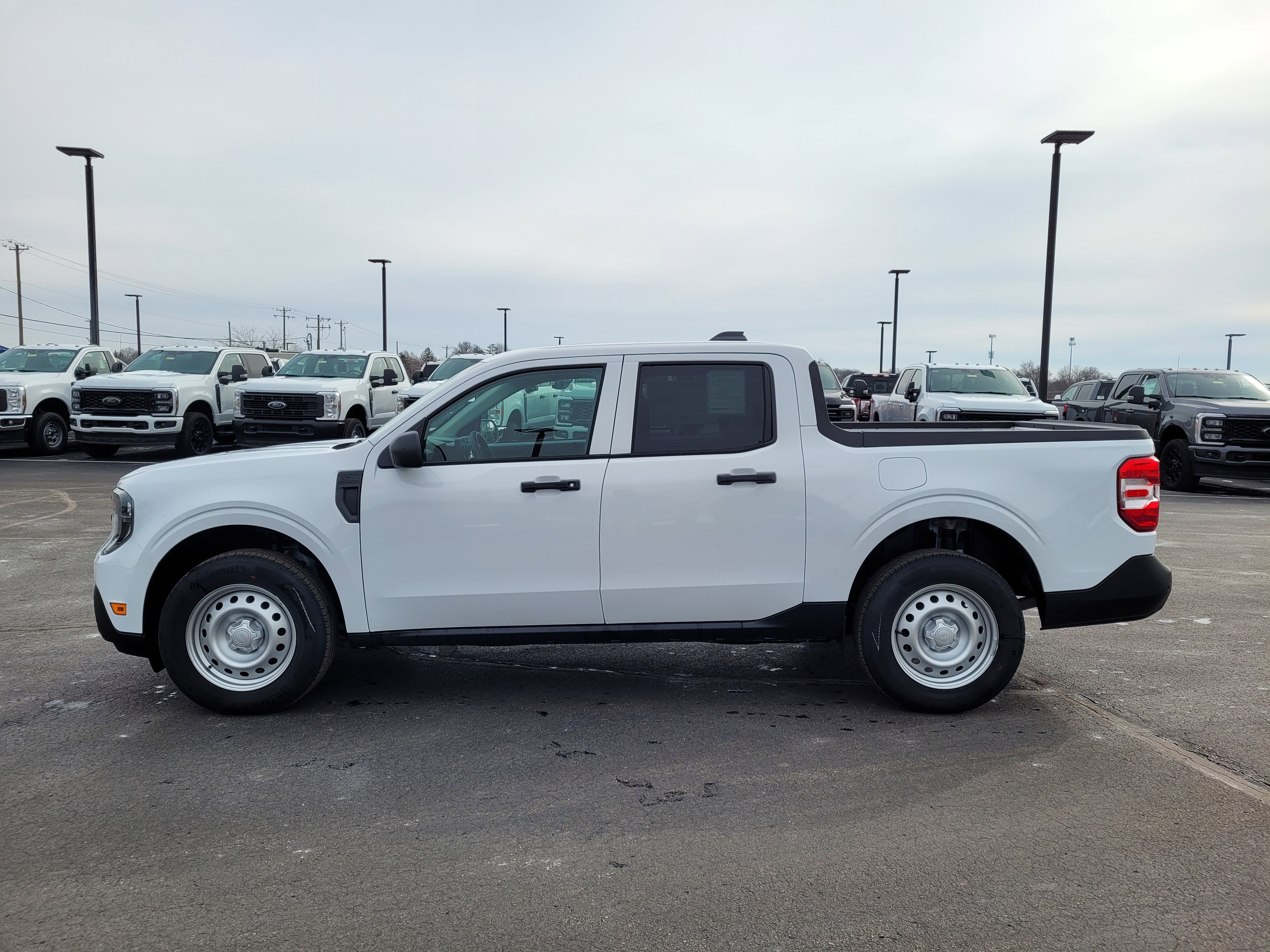 2025 Ford Maverick XL