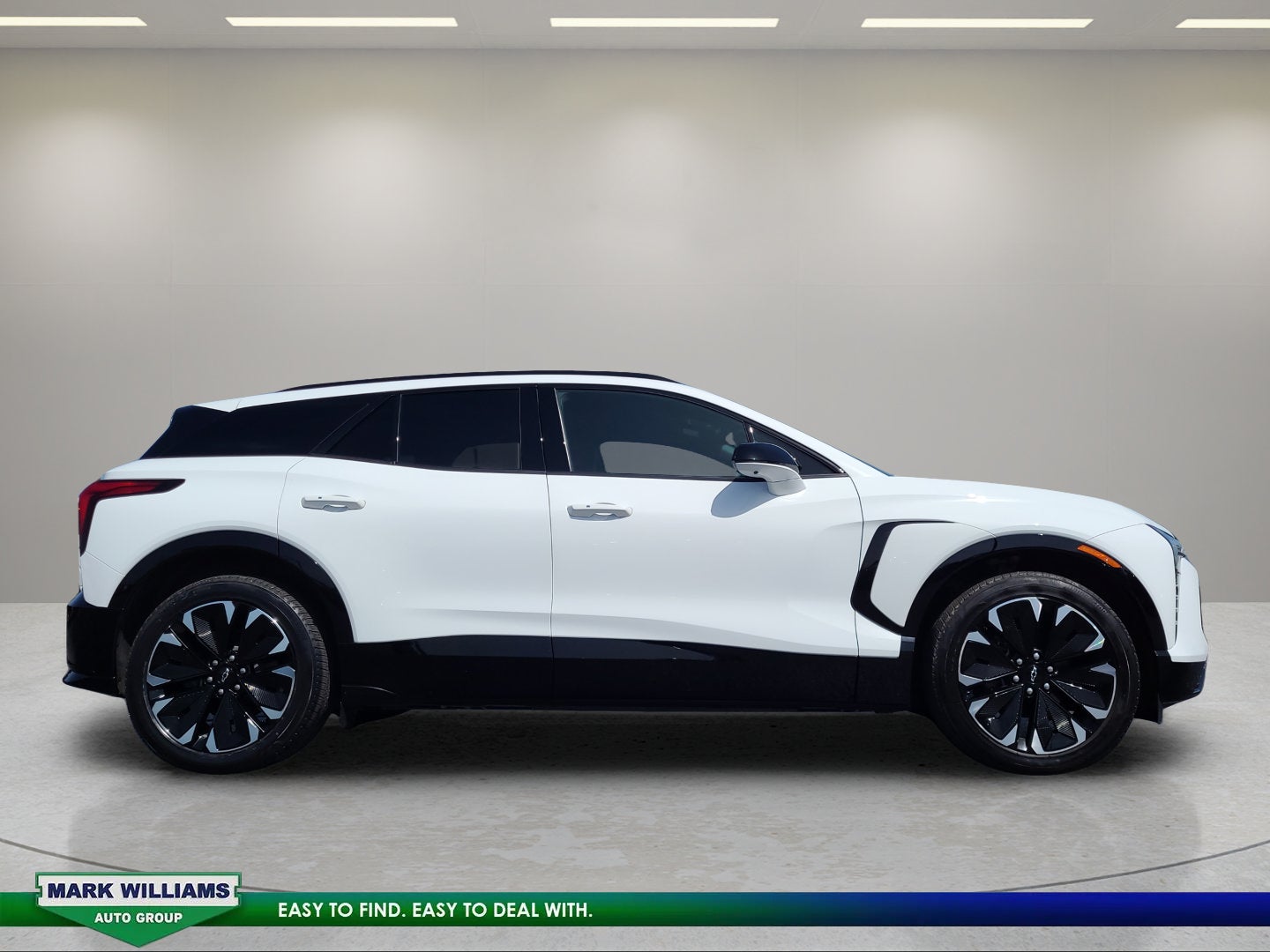 Used 2024 Chevrolet Blazer EV RS with VIN 3GNKDCRJ4RS165752 for sale in Cincinnati, OH