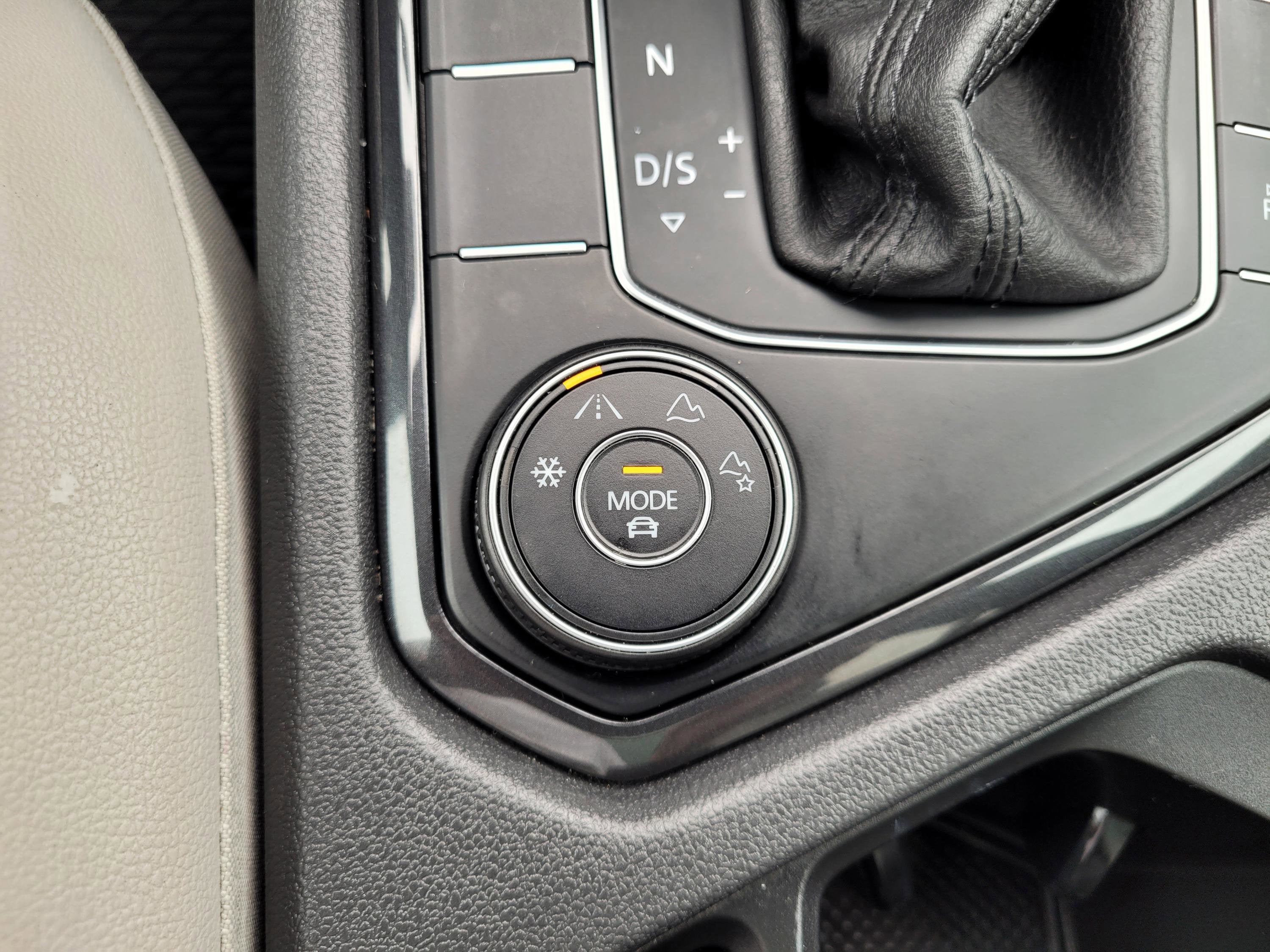2019 Volkswagen Tiguan 2.0T SEL Premium R-Line 4Motion