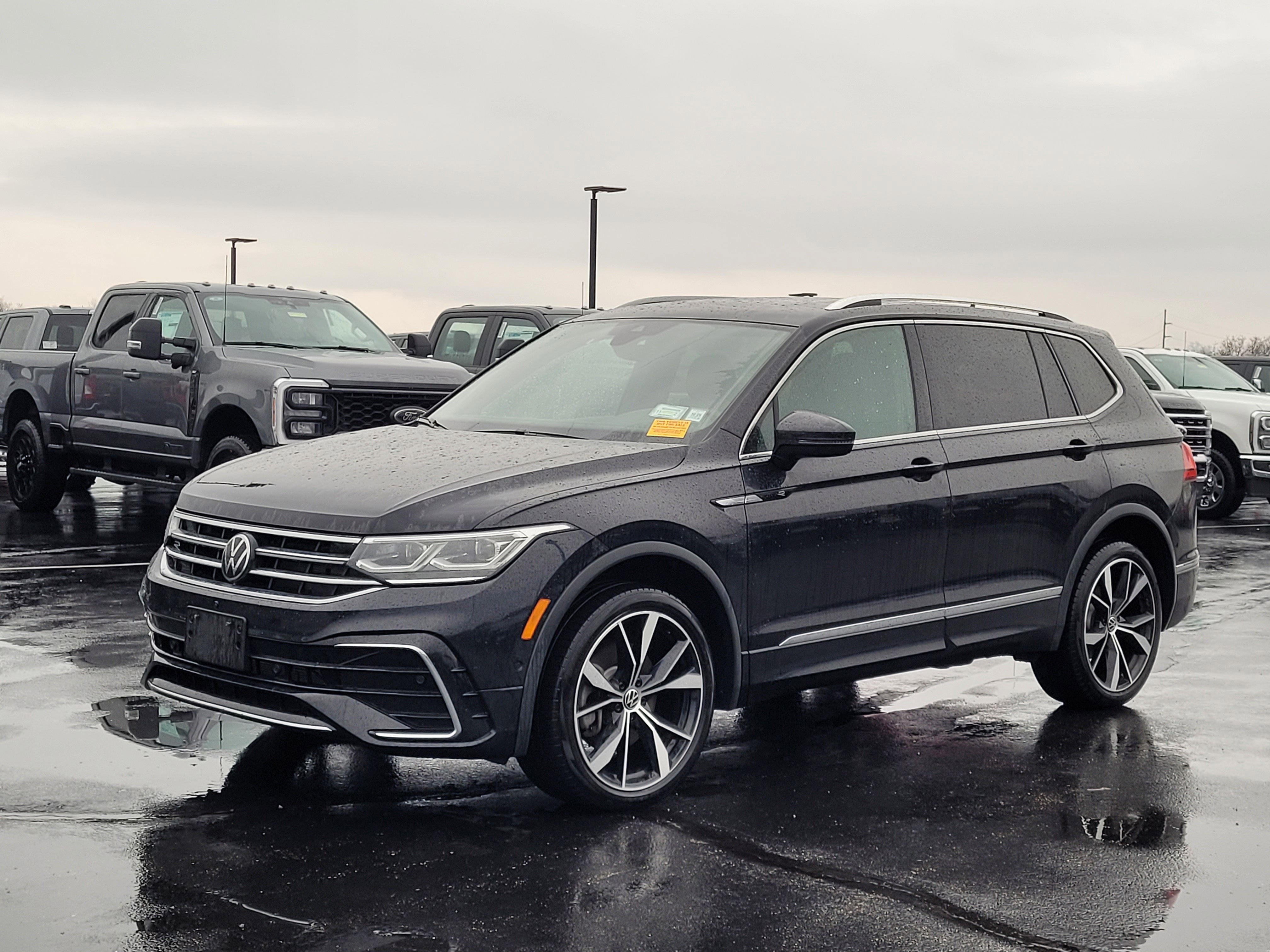 2024 Volkswagen Tiguan 2.0T SEL R-Line