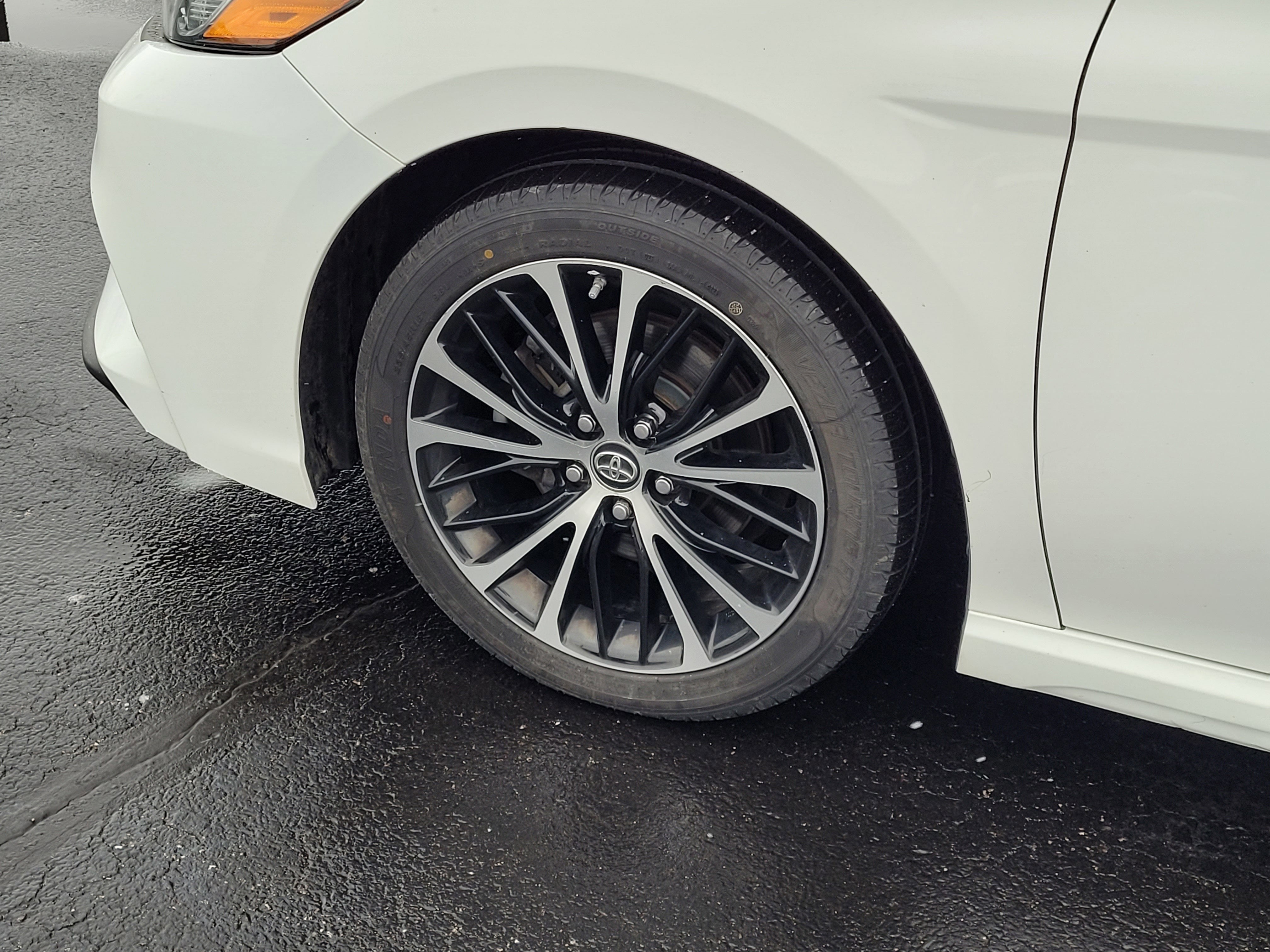 2019 Toyota Camry SE