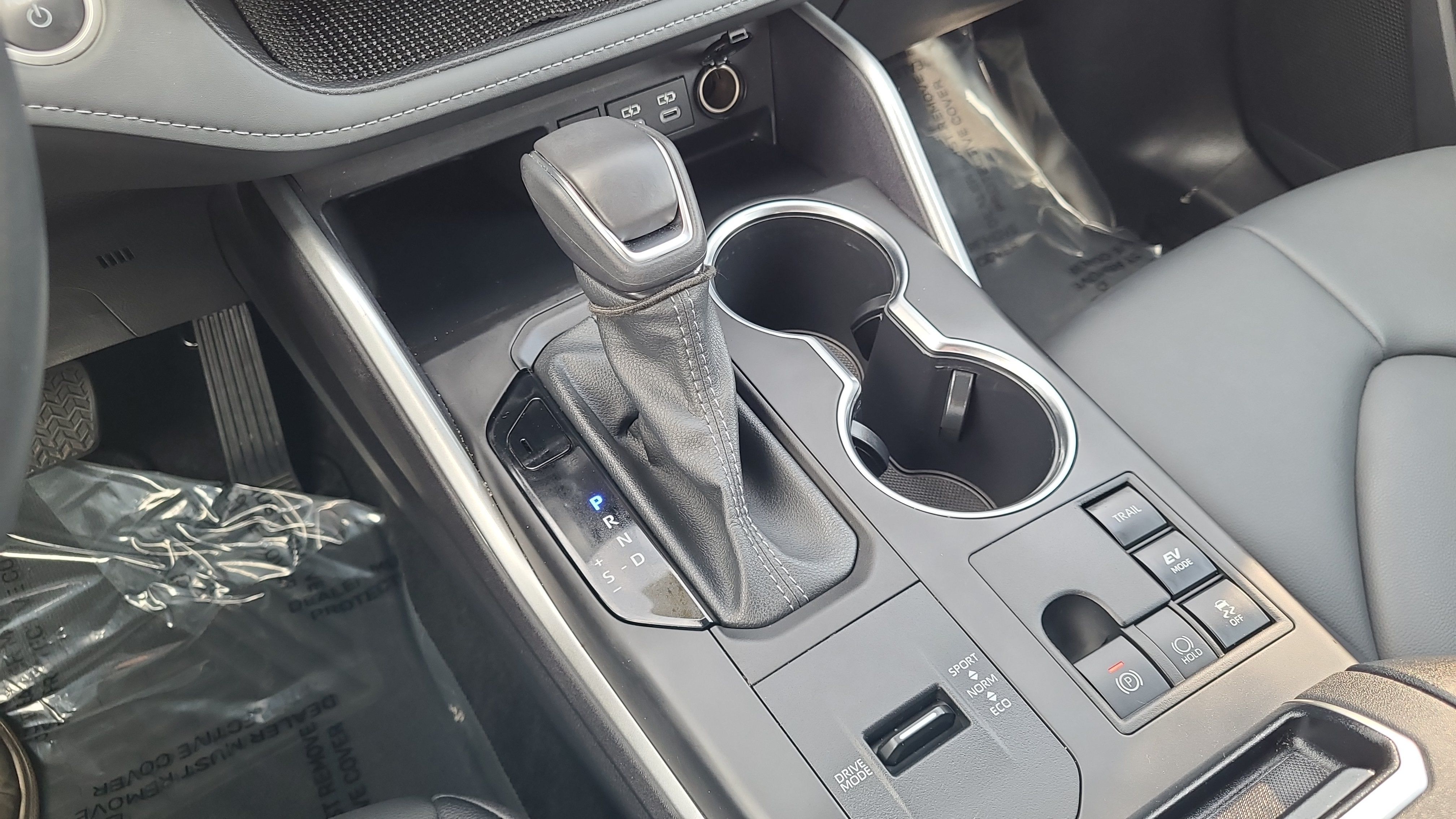 2024 Toyota Highlander Hybrid XLE