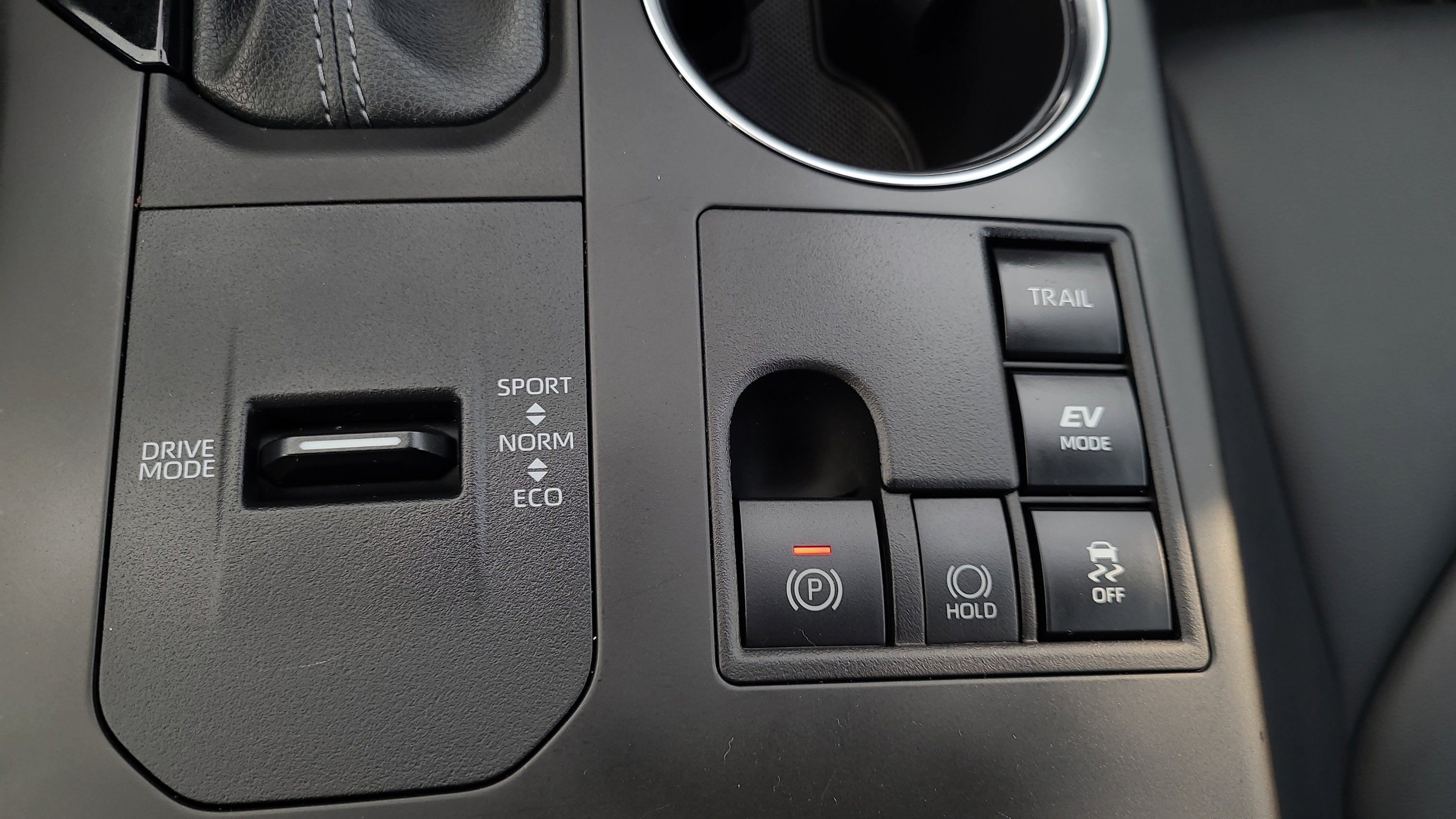 2024 Toyota Highlander Hybrid XLE