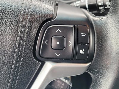 2015 Toyota Sienna SE 8 Passenger