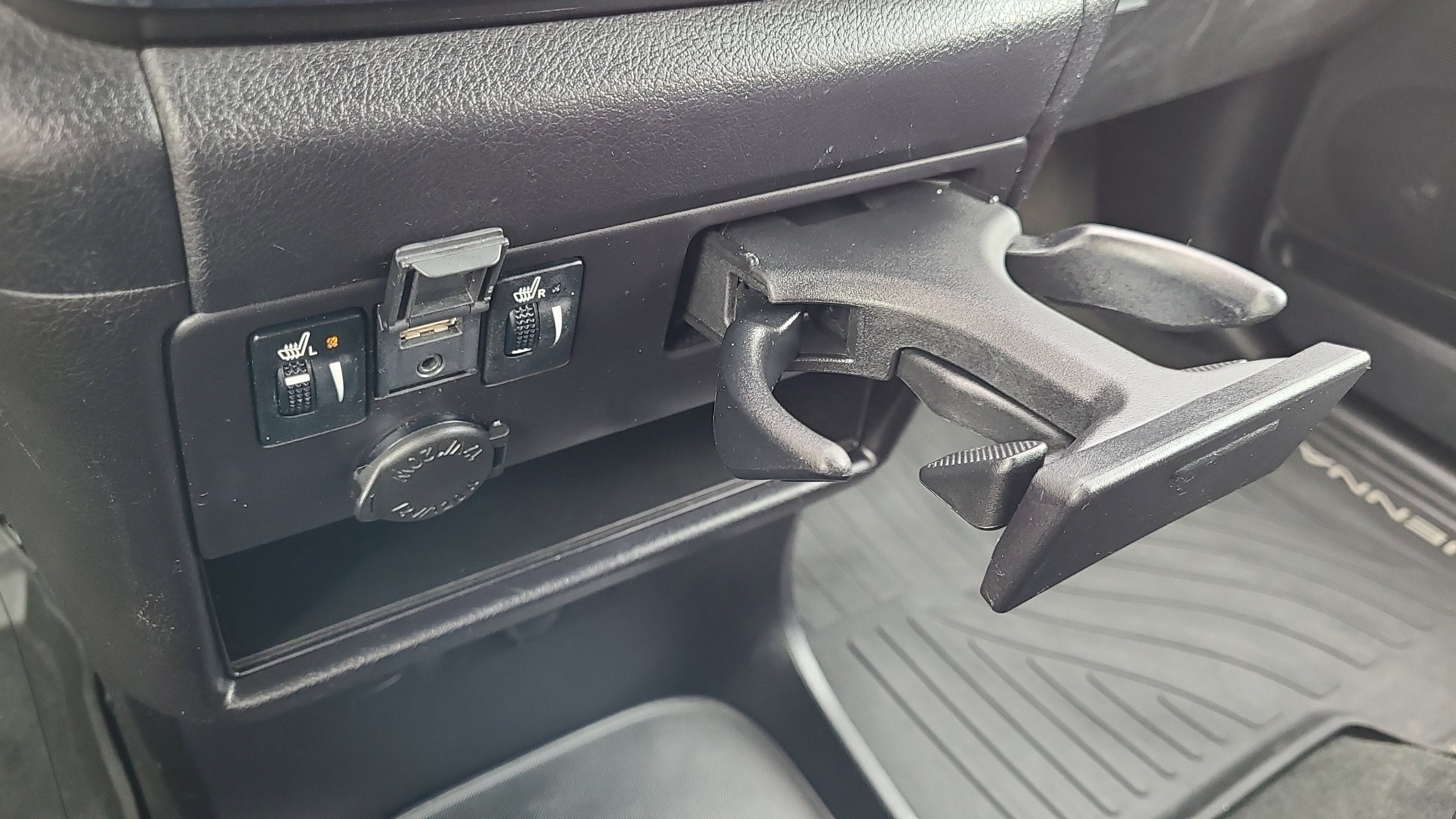 2018 Toyota Sienna SE 8 Passenger
