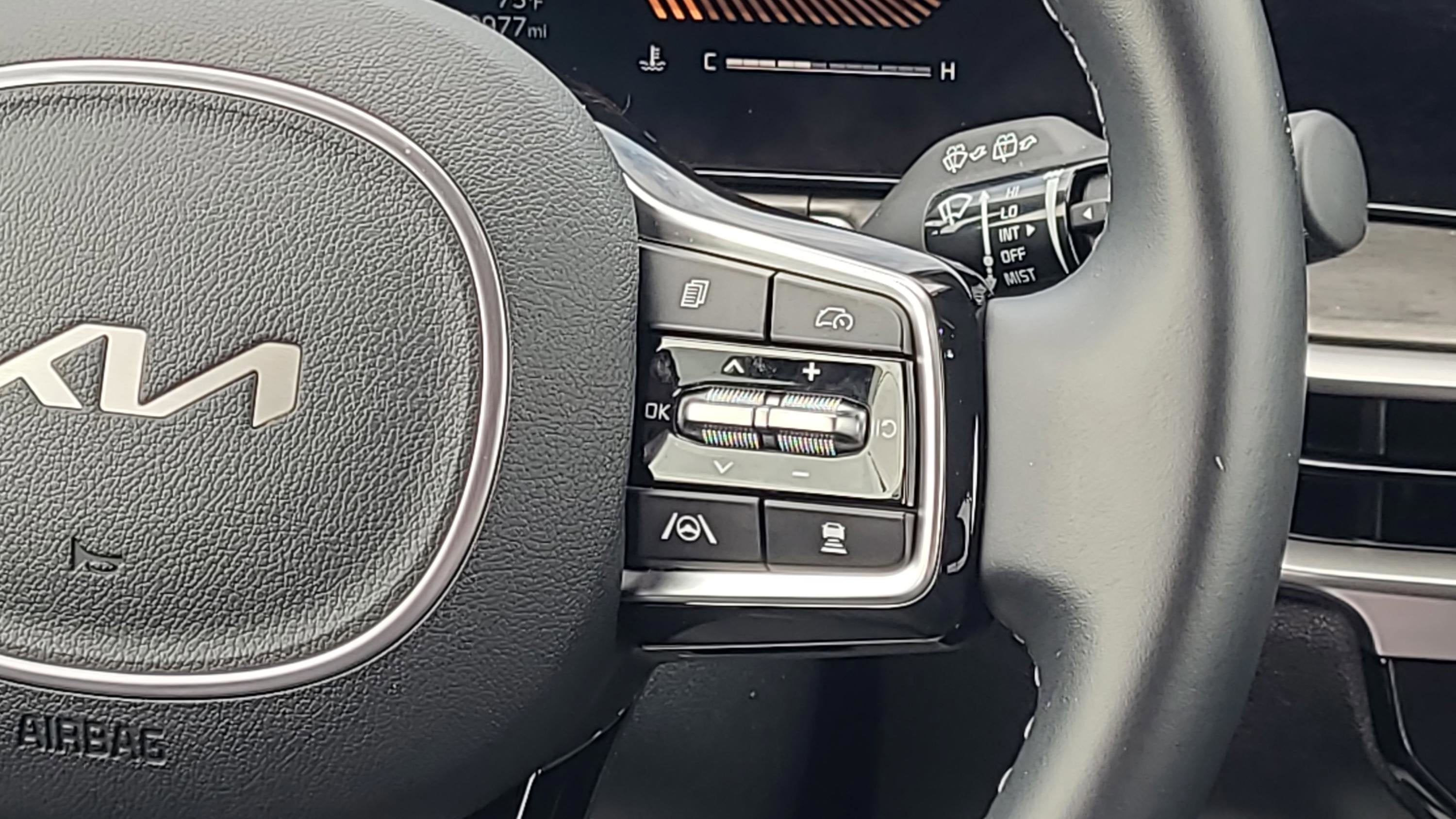 2025 Kia Sorento X-Line EX