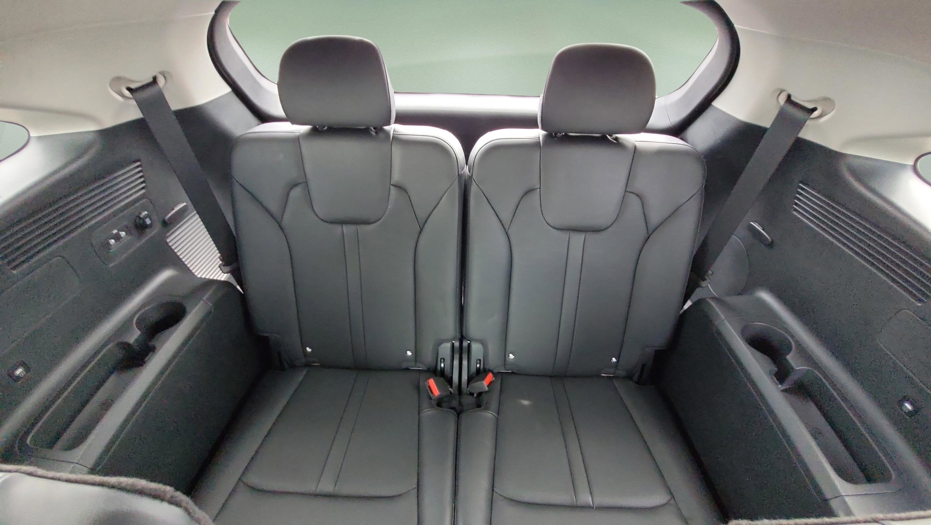 2025 Kia Sorento X-Line EX