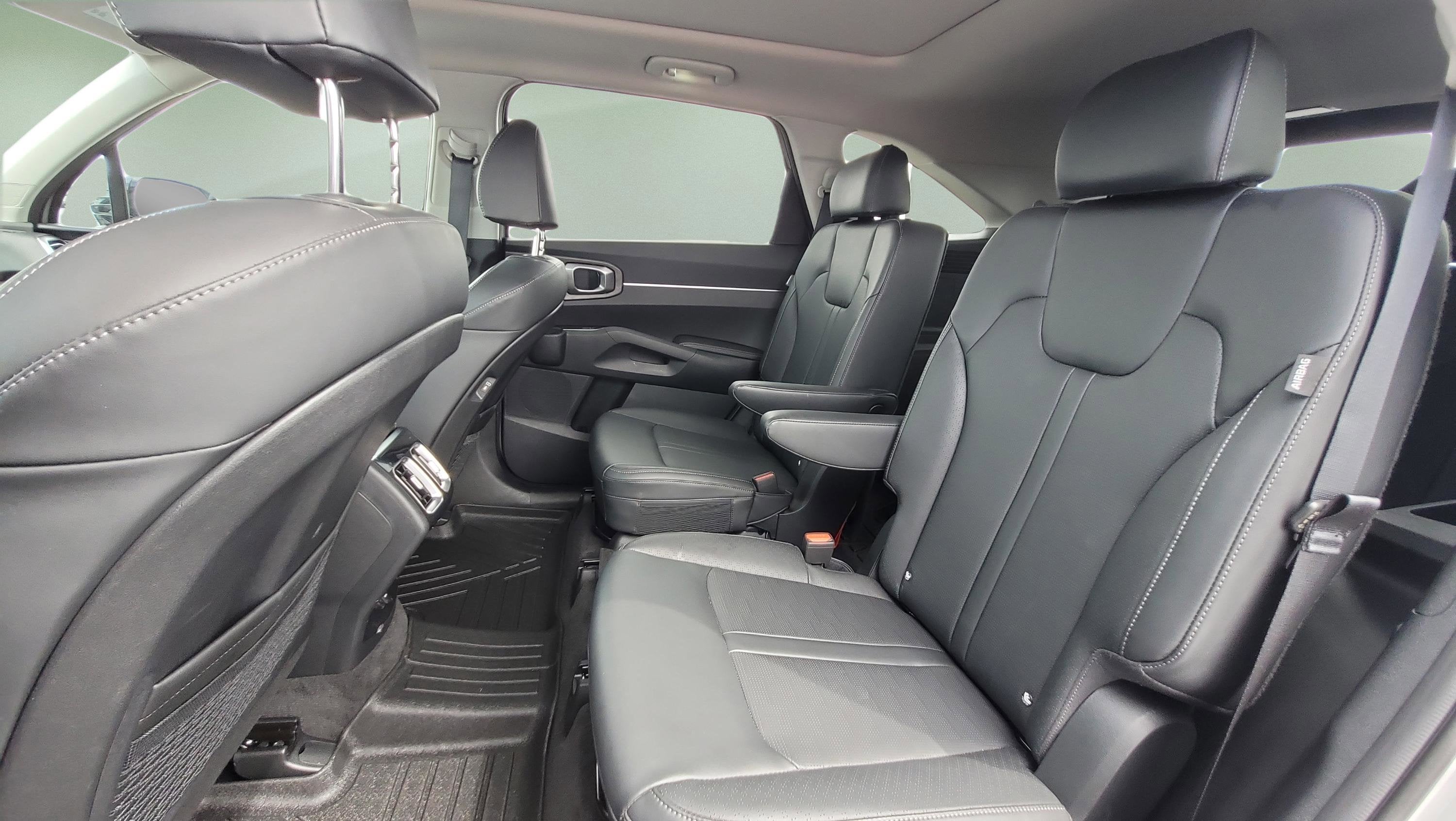 2025 Kia Sorento X-Line EX