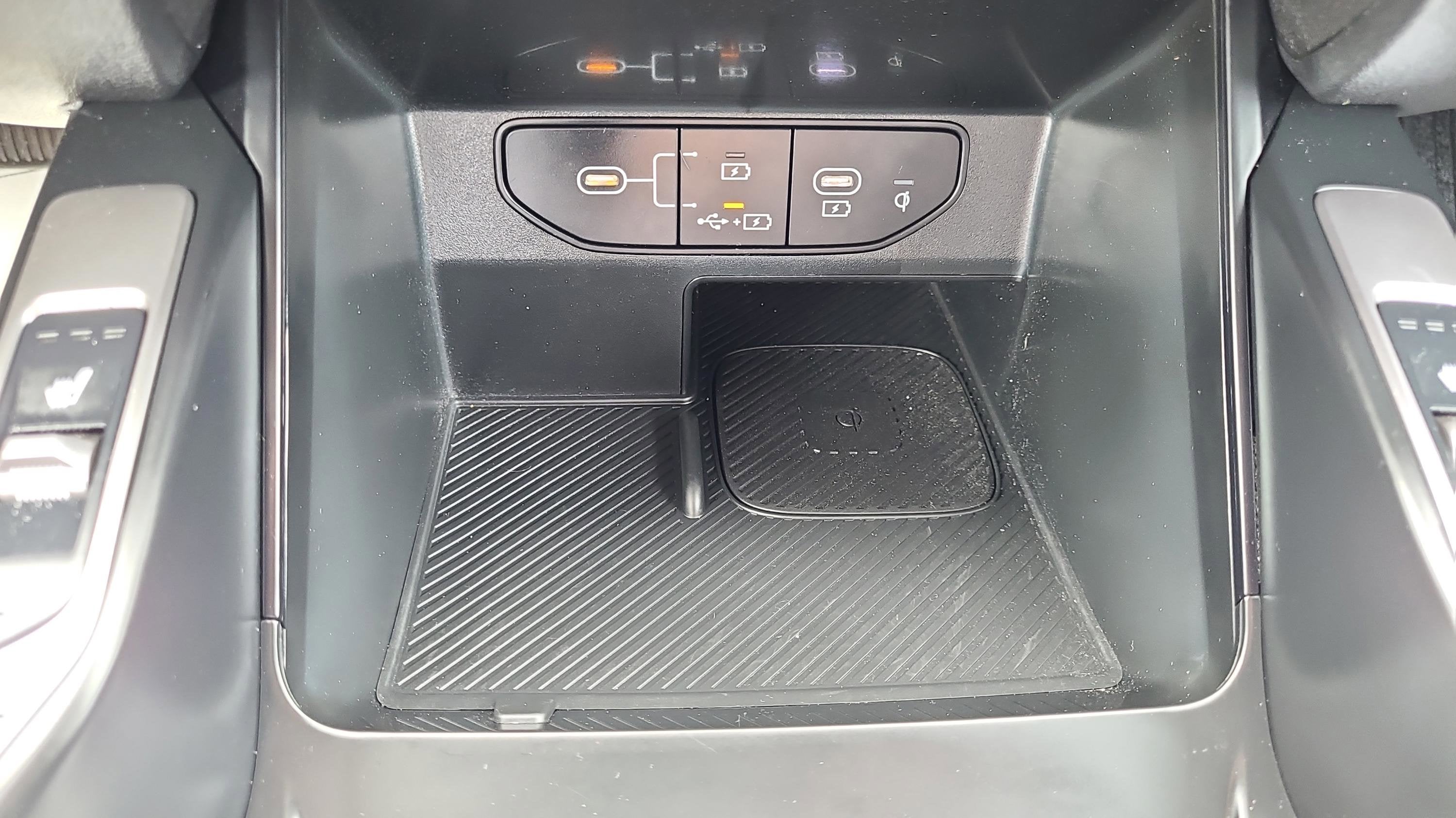 2025 Kia Sorento X-Line EX