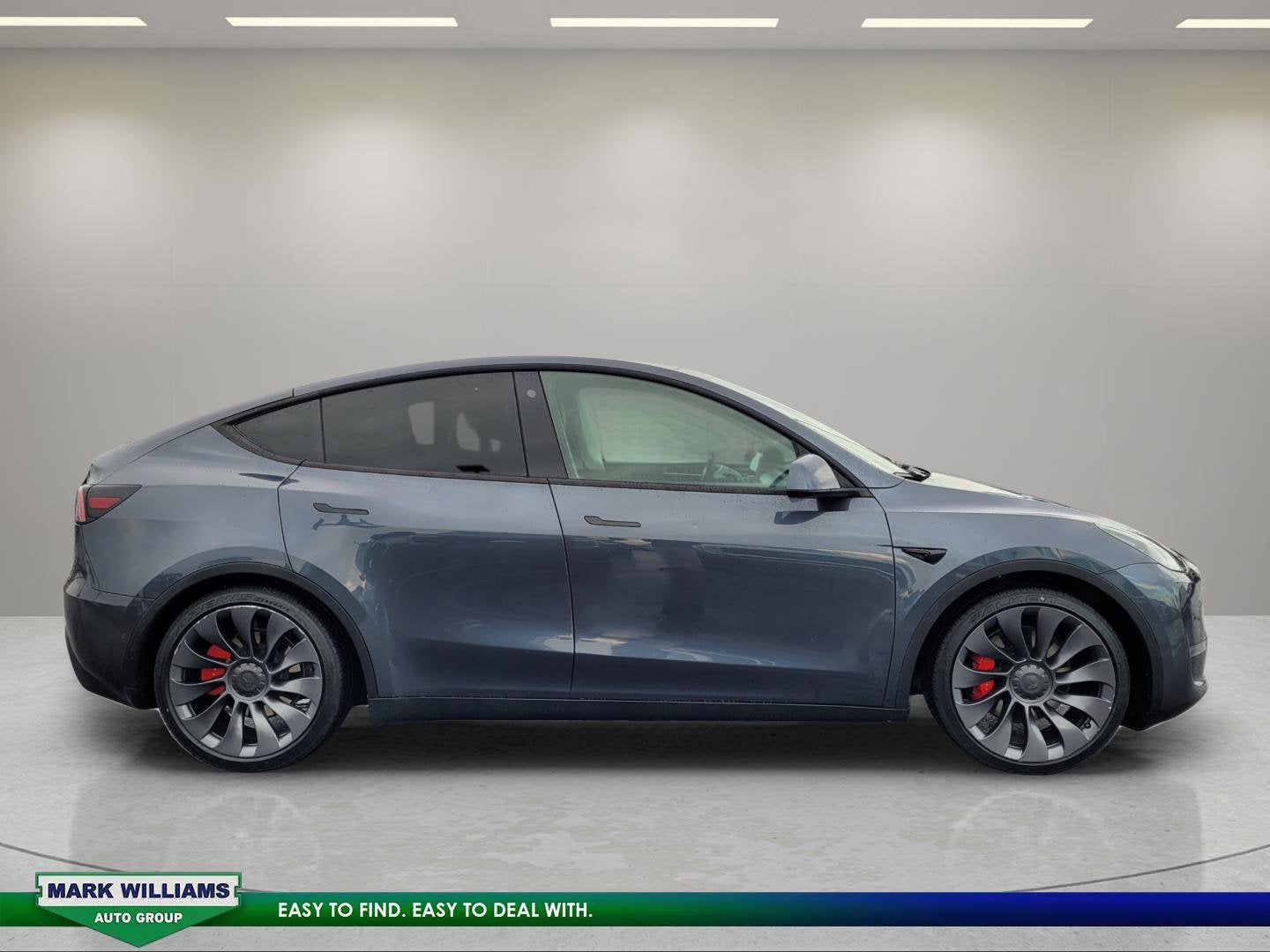Used 2022 Tesla Model Y Performance with VIN 7SAYGDEF2NF542800 for sale in Cincinnati, OH