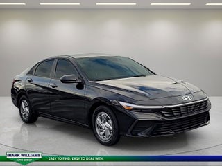 2024 Hyundai Elantra SE