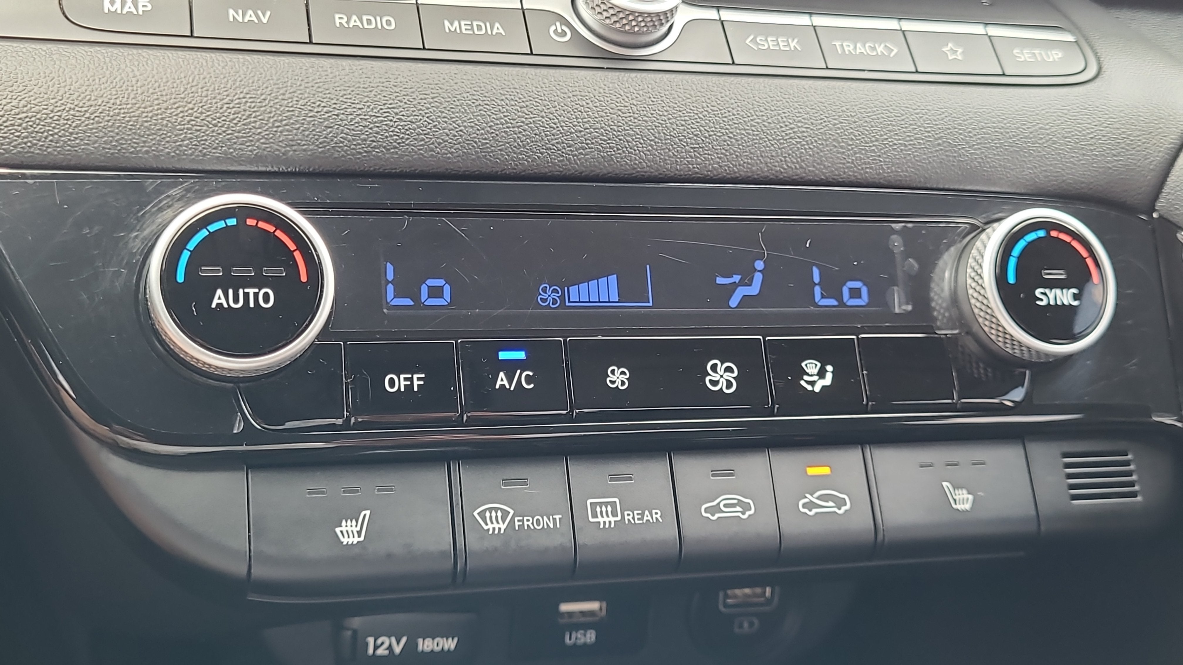 2022 Hyundai Elantra Limited