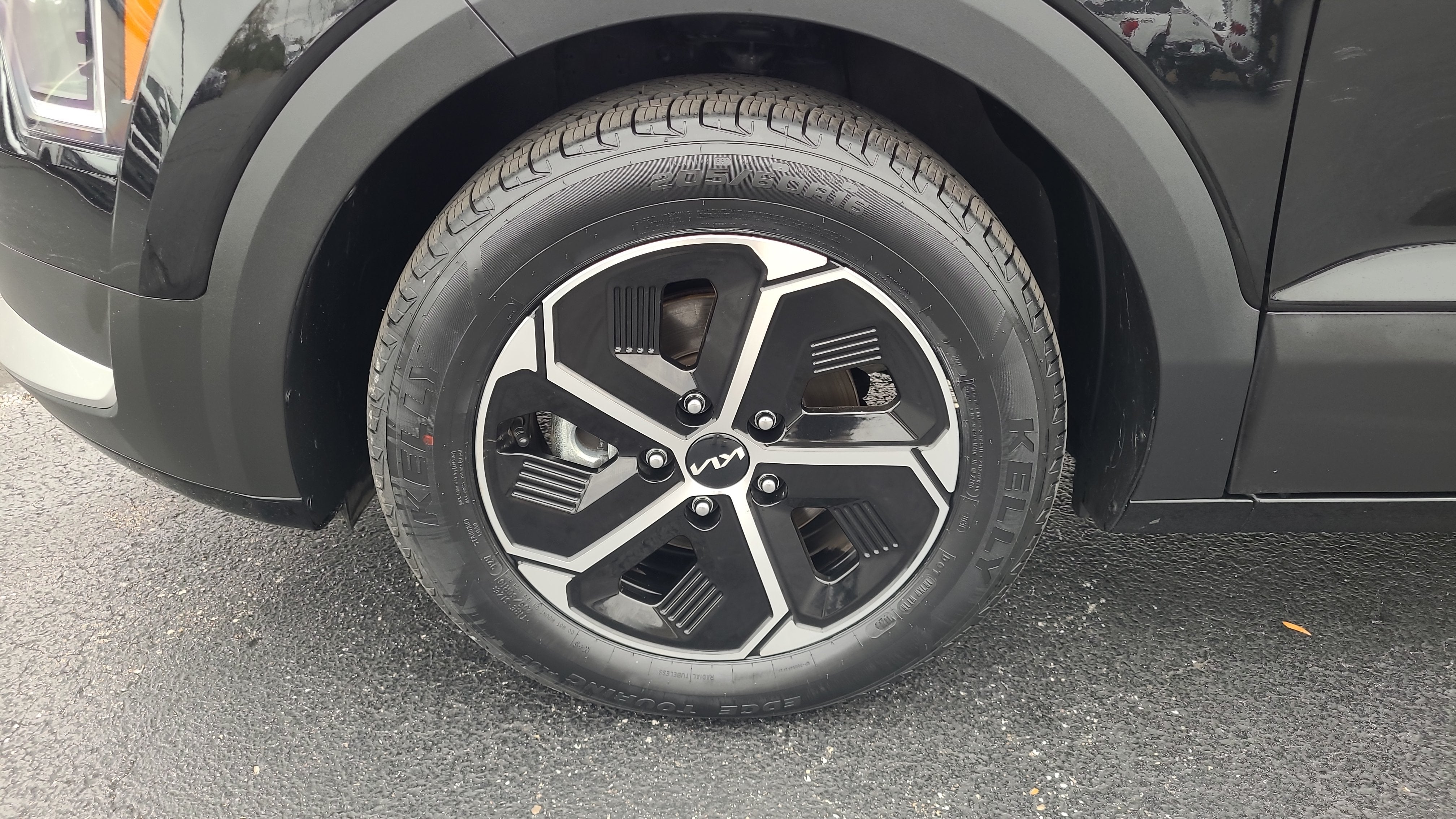 2025 Kia Niro LX