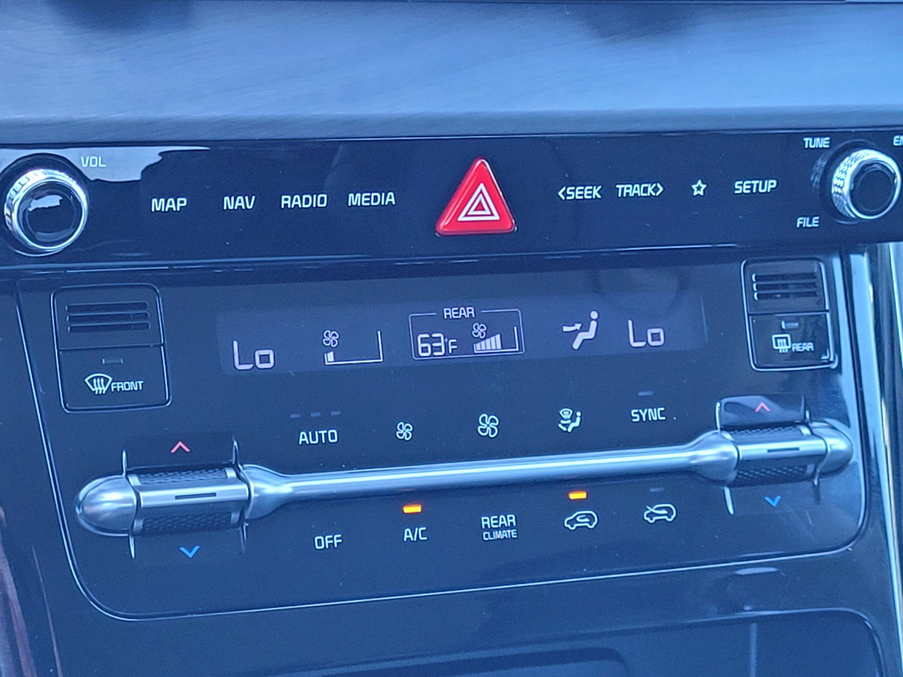 2022 Kia Carnival EX
