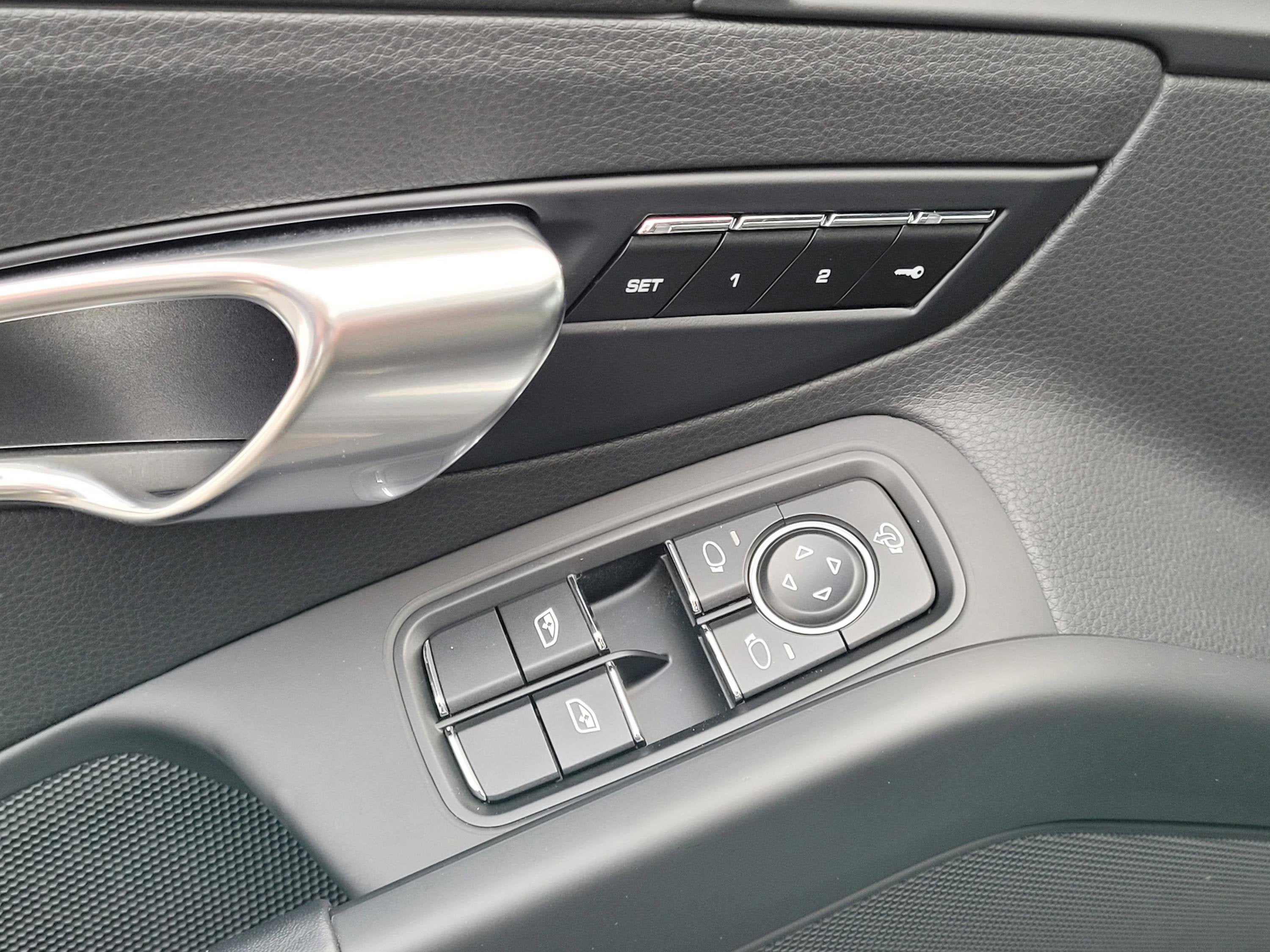 2025 Porsche 718 Cayman Base