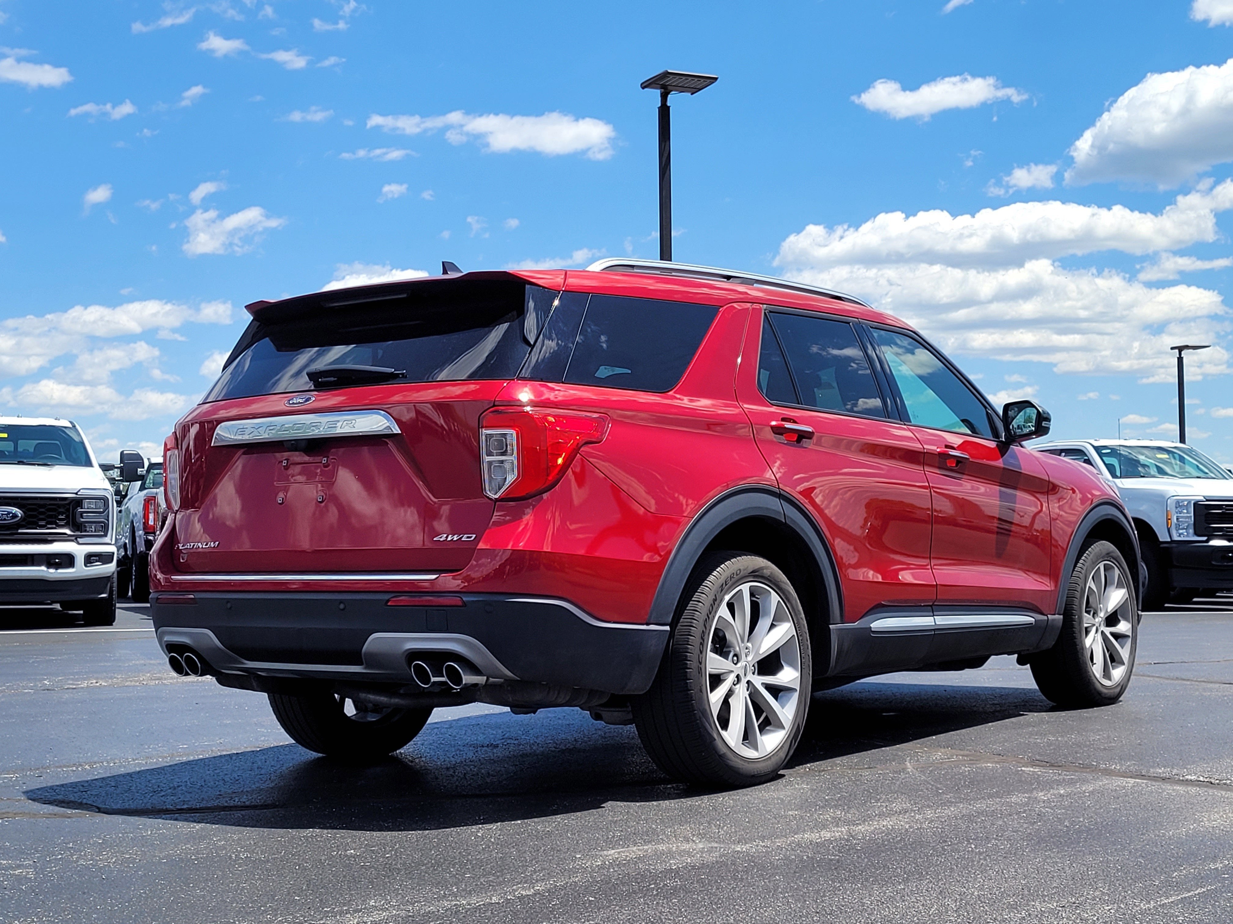 2023 Ford Explorer Platinum