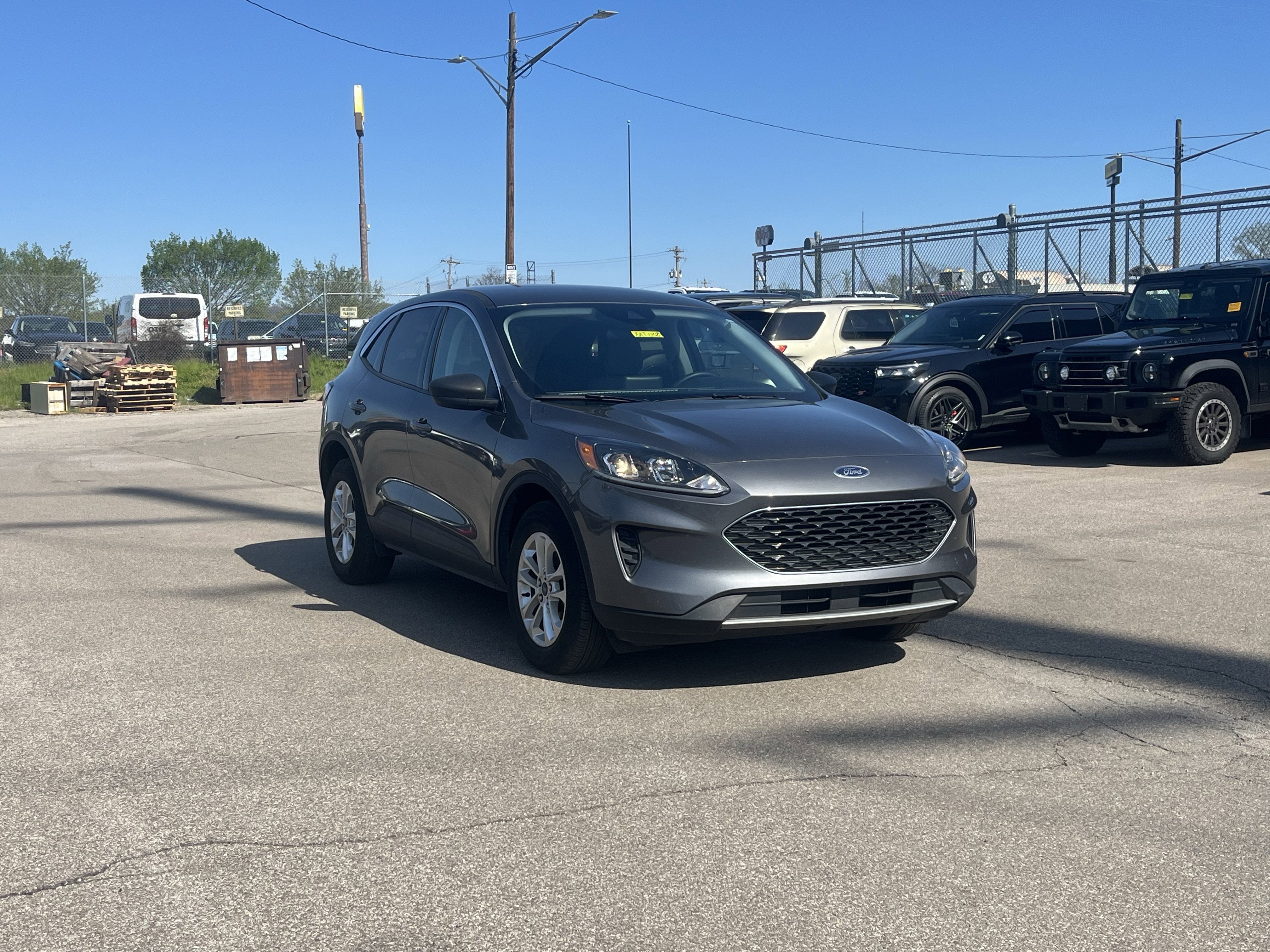 2022 Ford Escape Hybrid SE