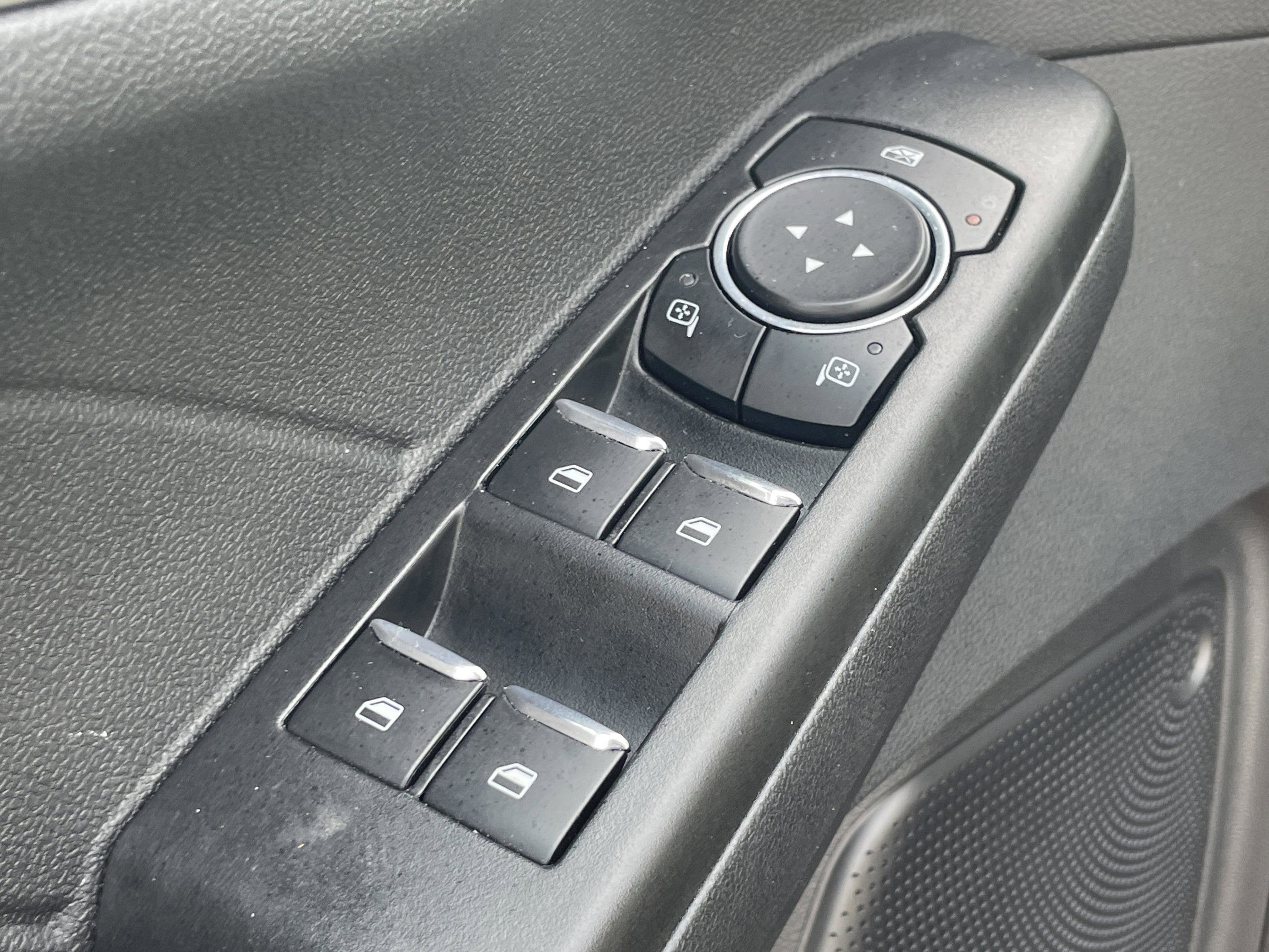 2022 Ford Escape Hybrid SE
