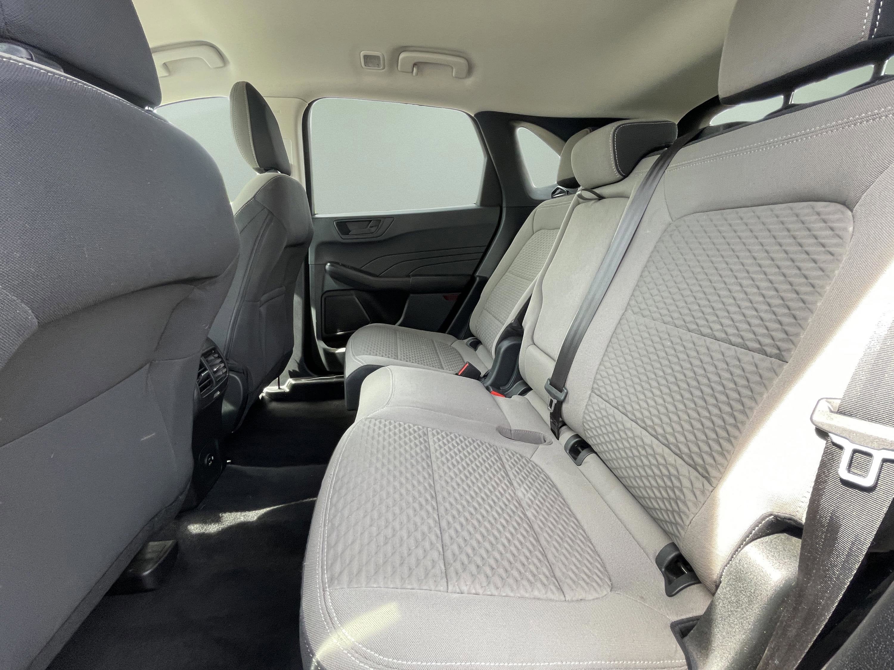 2022 Ford Escape Hybrid SE