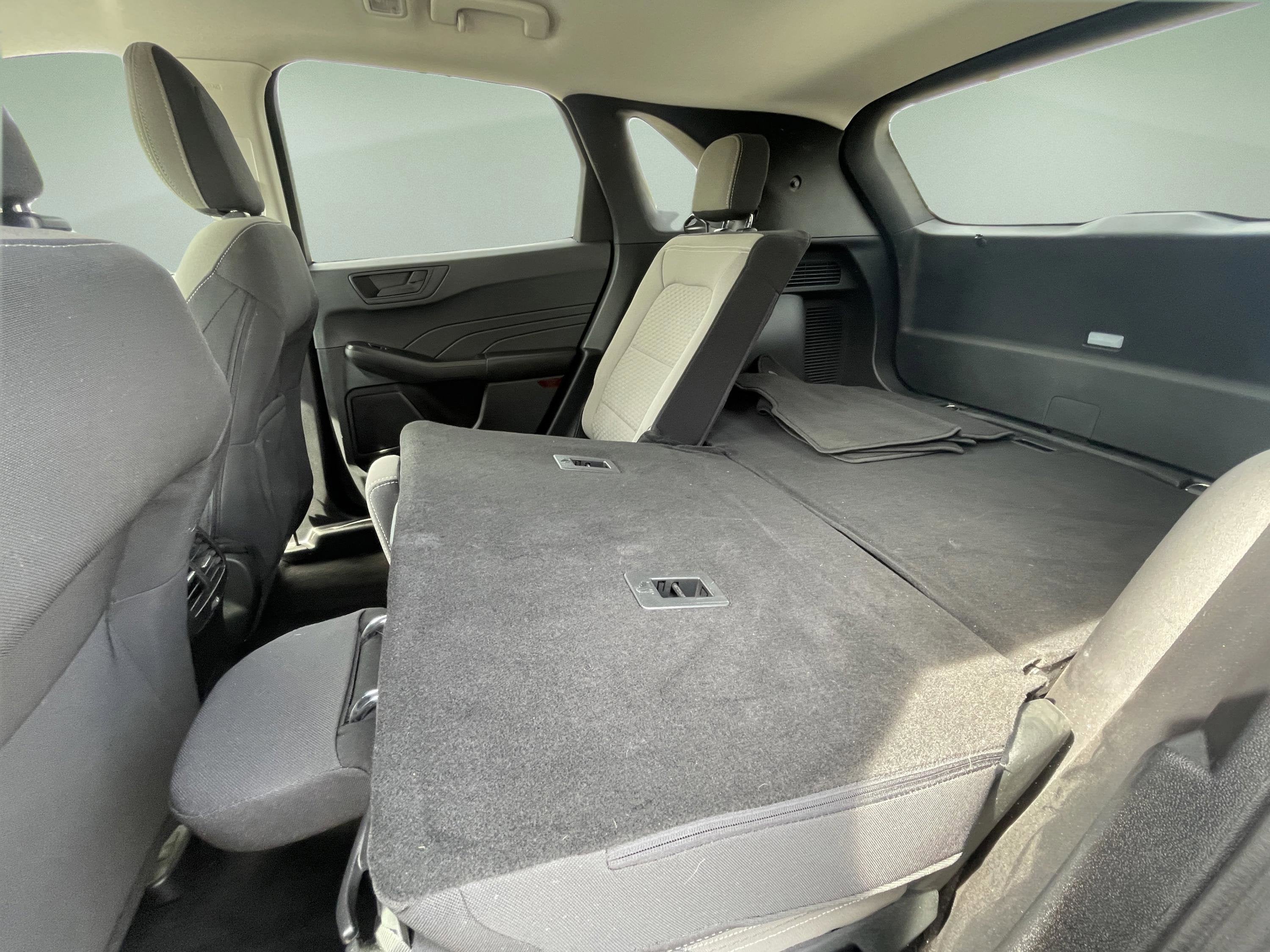 2022 Ford Escape Hybrid SE