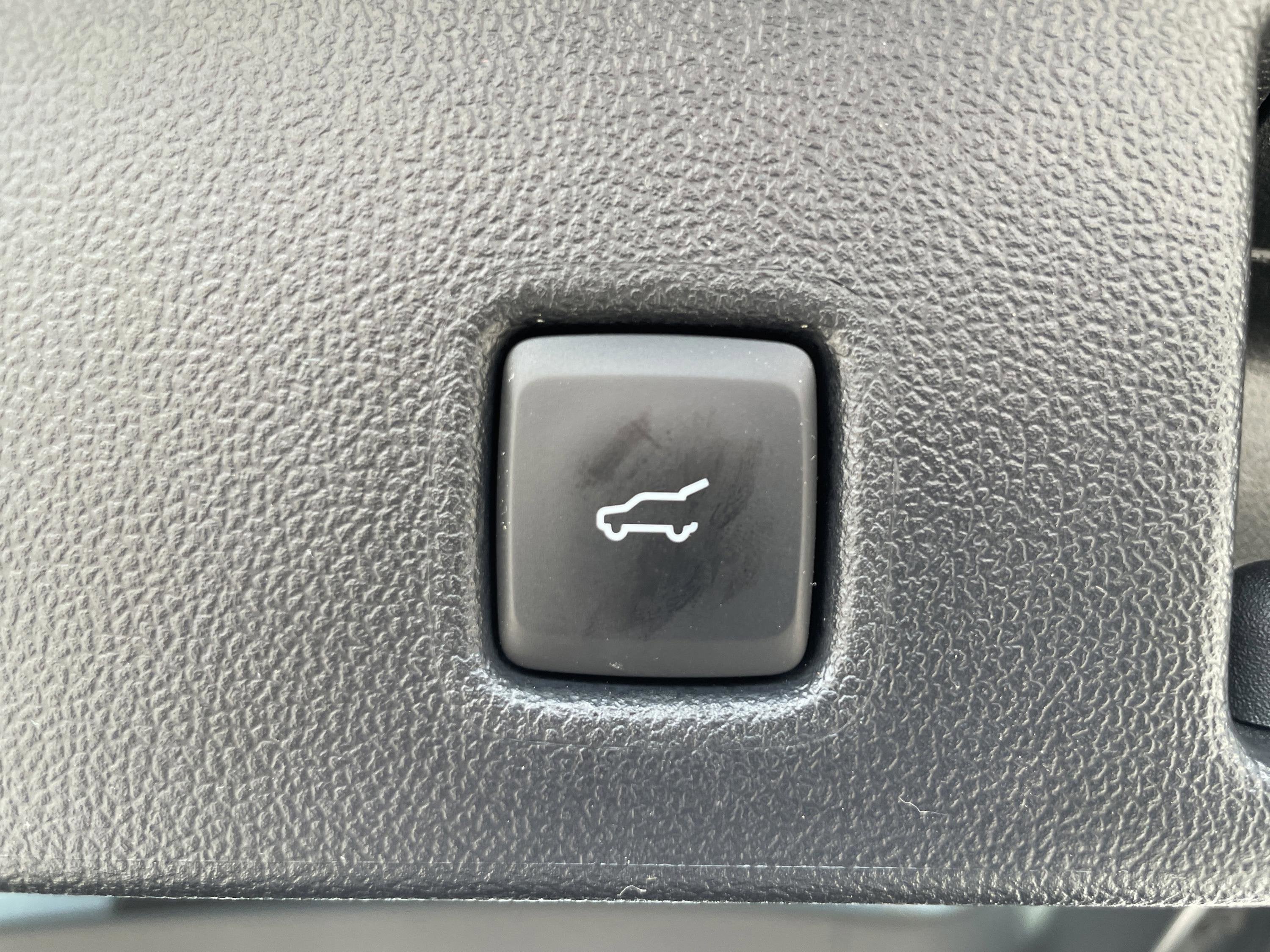 2022 Ford Escape Hybrid SE