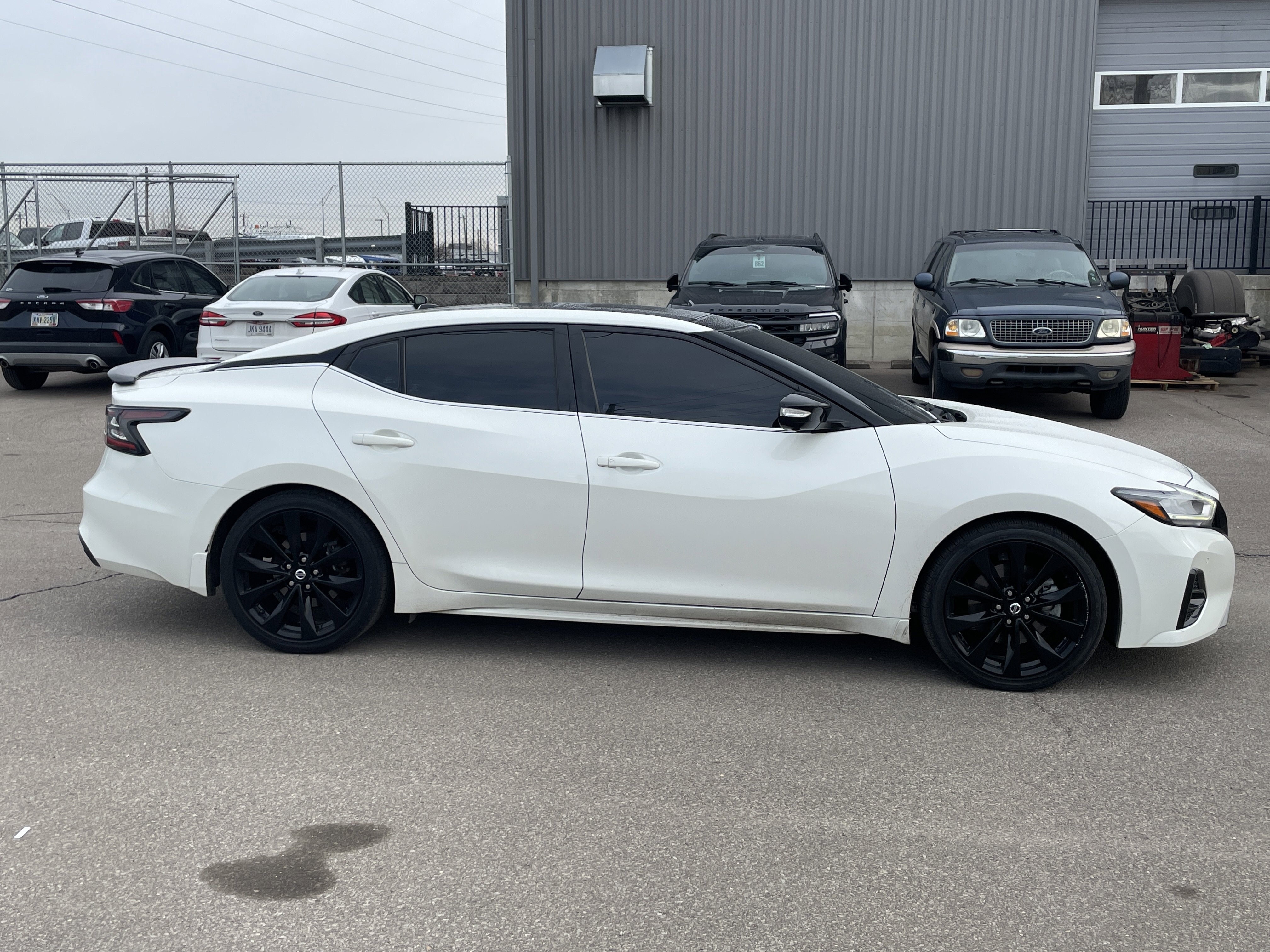 2021 Nissan Maxima SR