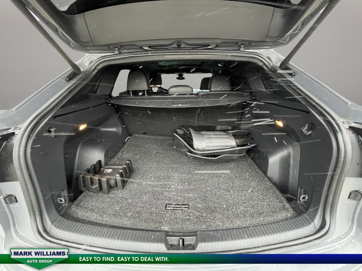 2022 Volkswagen Atlas Cross Sport 3.6L V6 SEL Premium R-Line