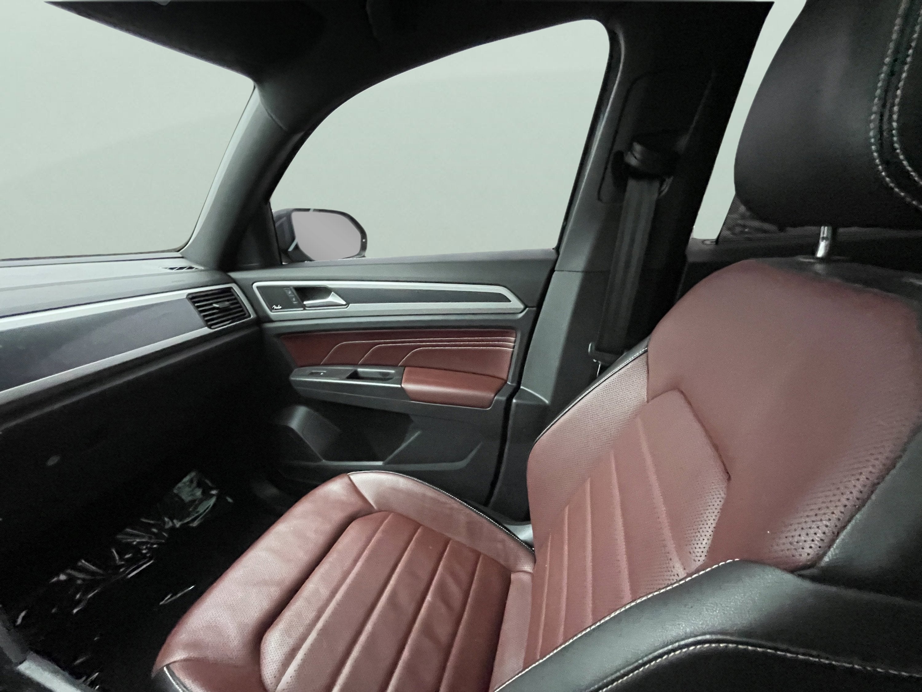 2022 Volkswagen Atlas Cross Sport 3.6L V6 SEL Premium R-Line